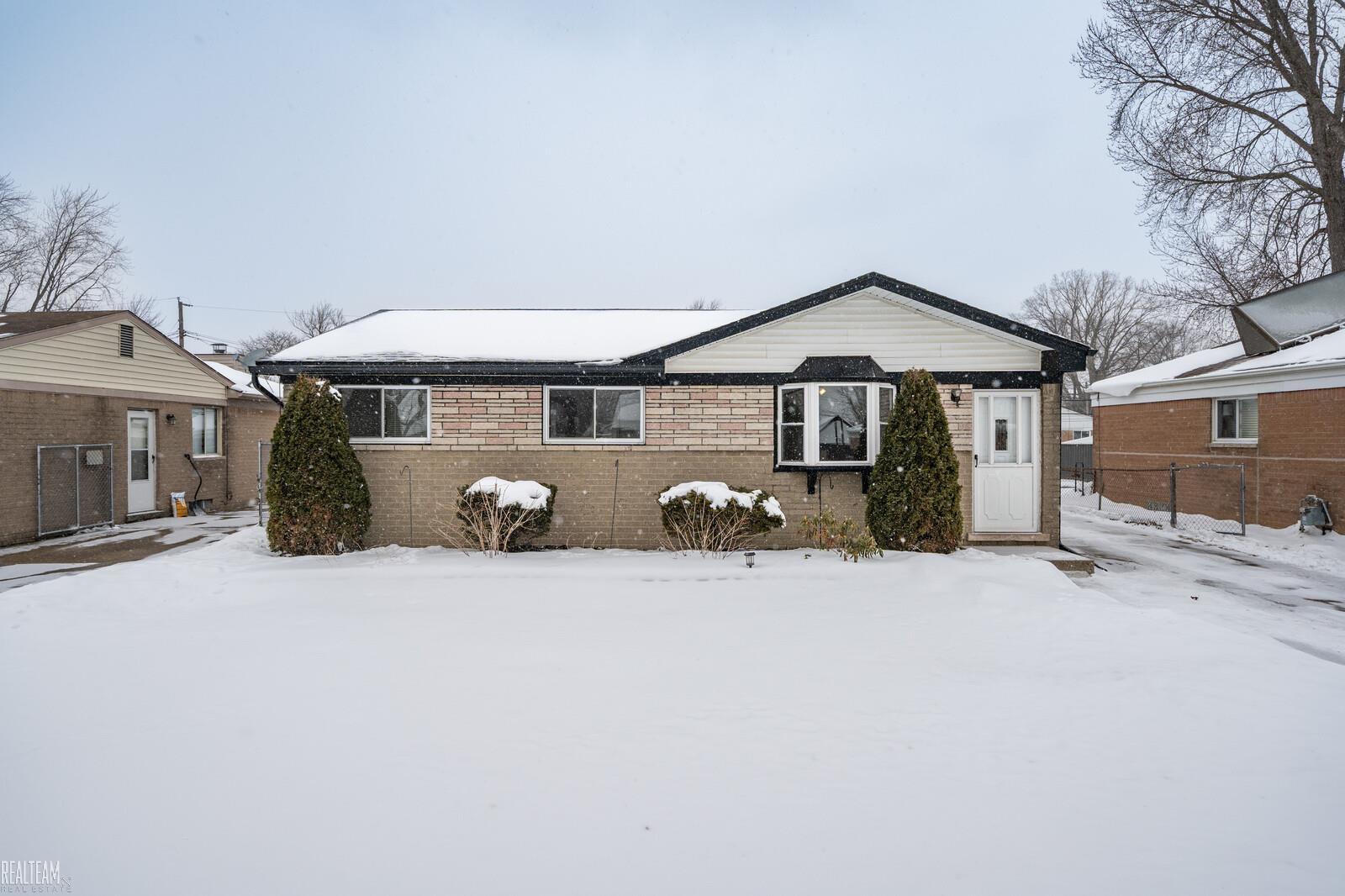 411 Danesmoor Road, Holland, OH, 43528