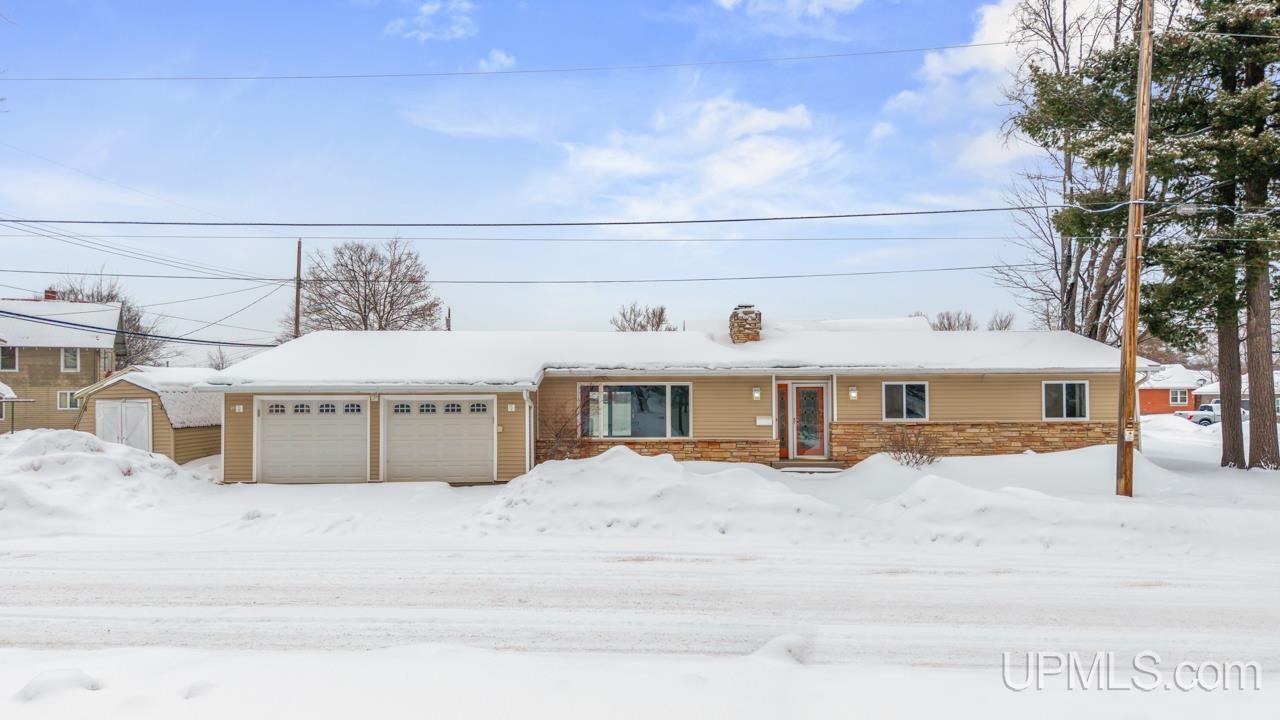 201 Cleveland Avenue, Kingsford, MI, 49802