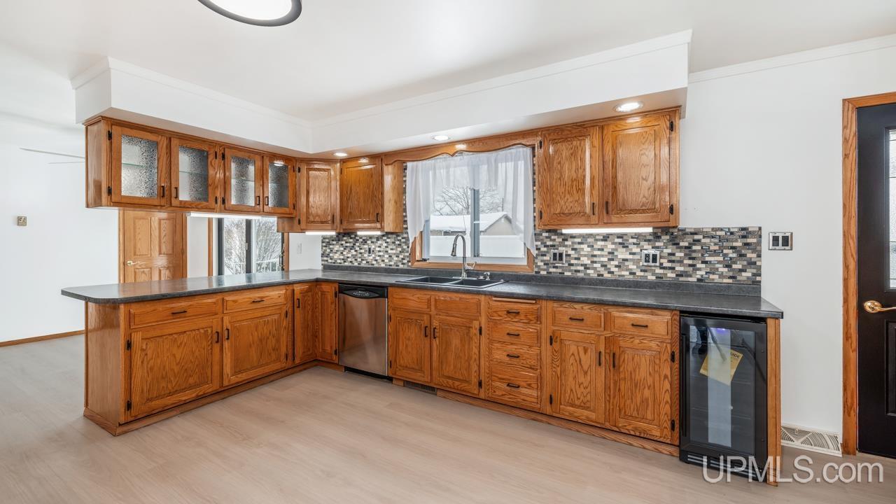 Homes for sale in Kingsford, MI | 201 Cleveland Ave, Kingsford, MI 49802 | MLS# 50199081