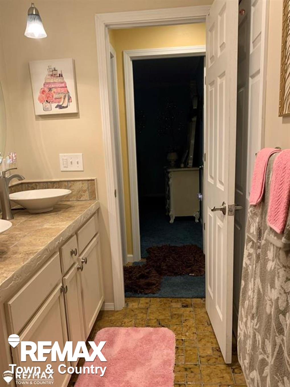 1260 Springborrow Drive, Flint, MI, 48532