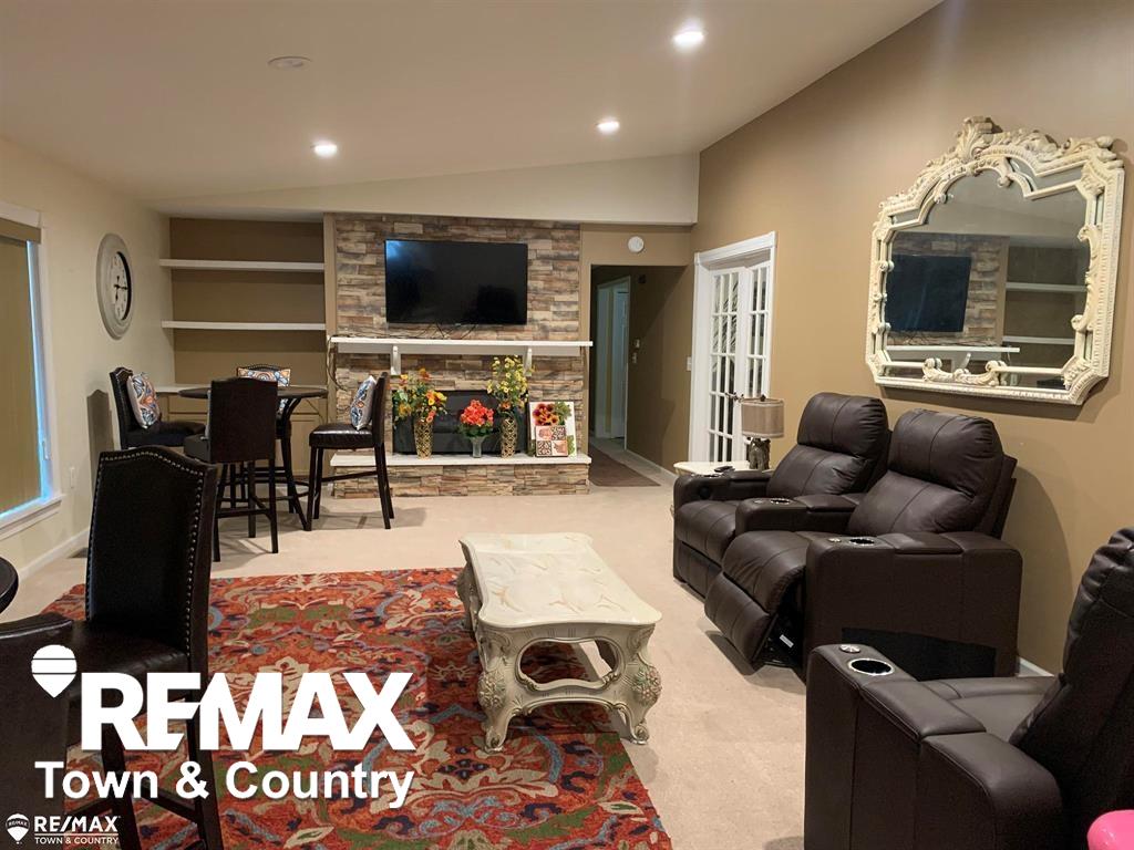 1260 Springborrow Drive, Flint, MI, 48532