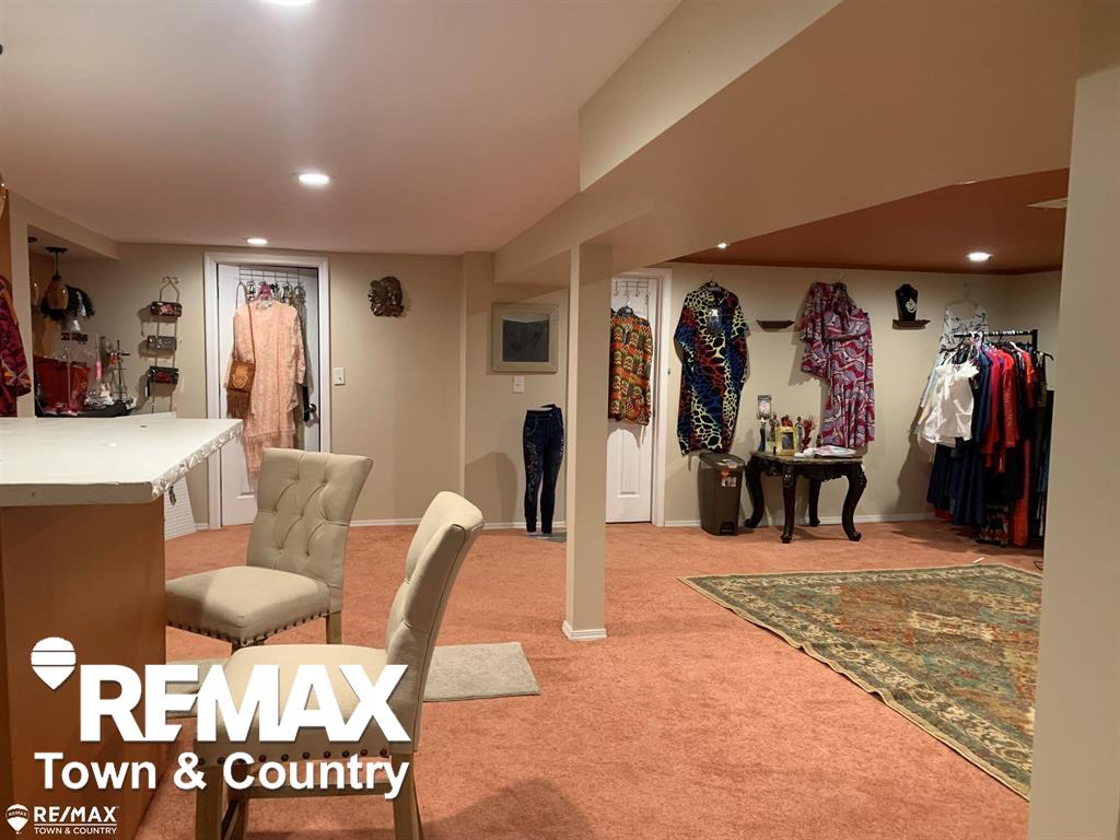 1260 Springborrow Drive, Flint, MI, 48532