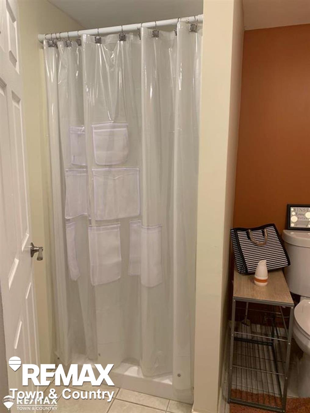 1260 Springborrow Drive, Flint, MI, 48532