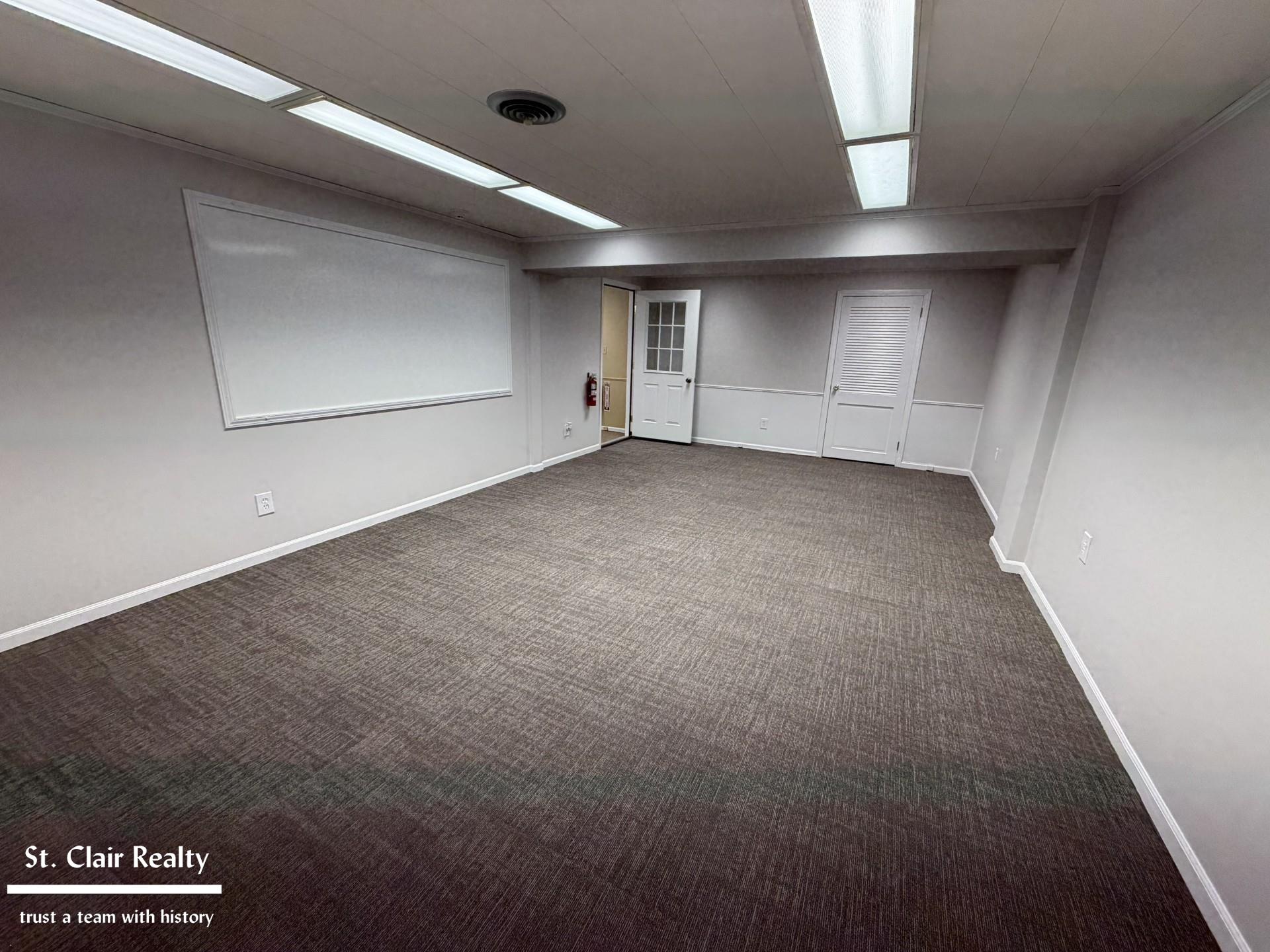 531 N Riverside Avenue, Saint Clair, MI, 48079