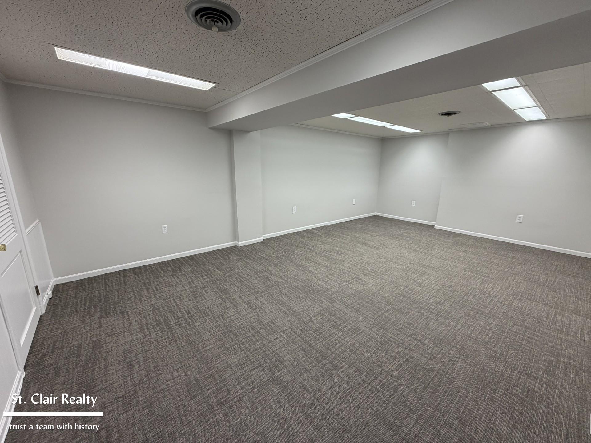 531 N Riverside Avenue, Saint Clair, MI, 48079