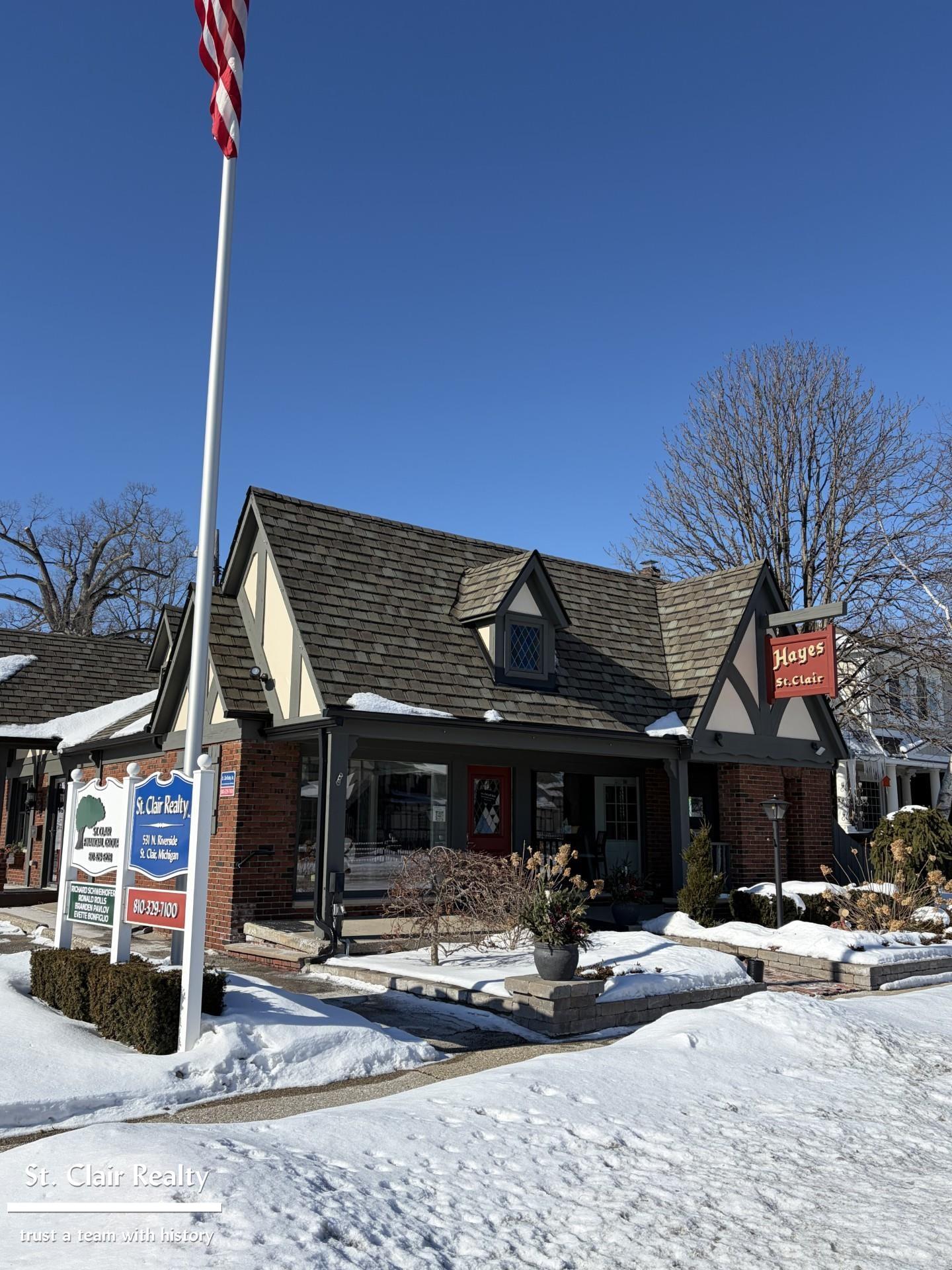 531 N Riverside Avenue, Saint Clair, MI, 48079