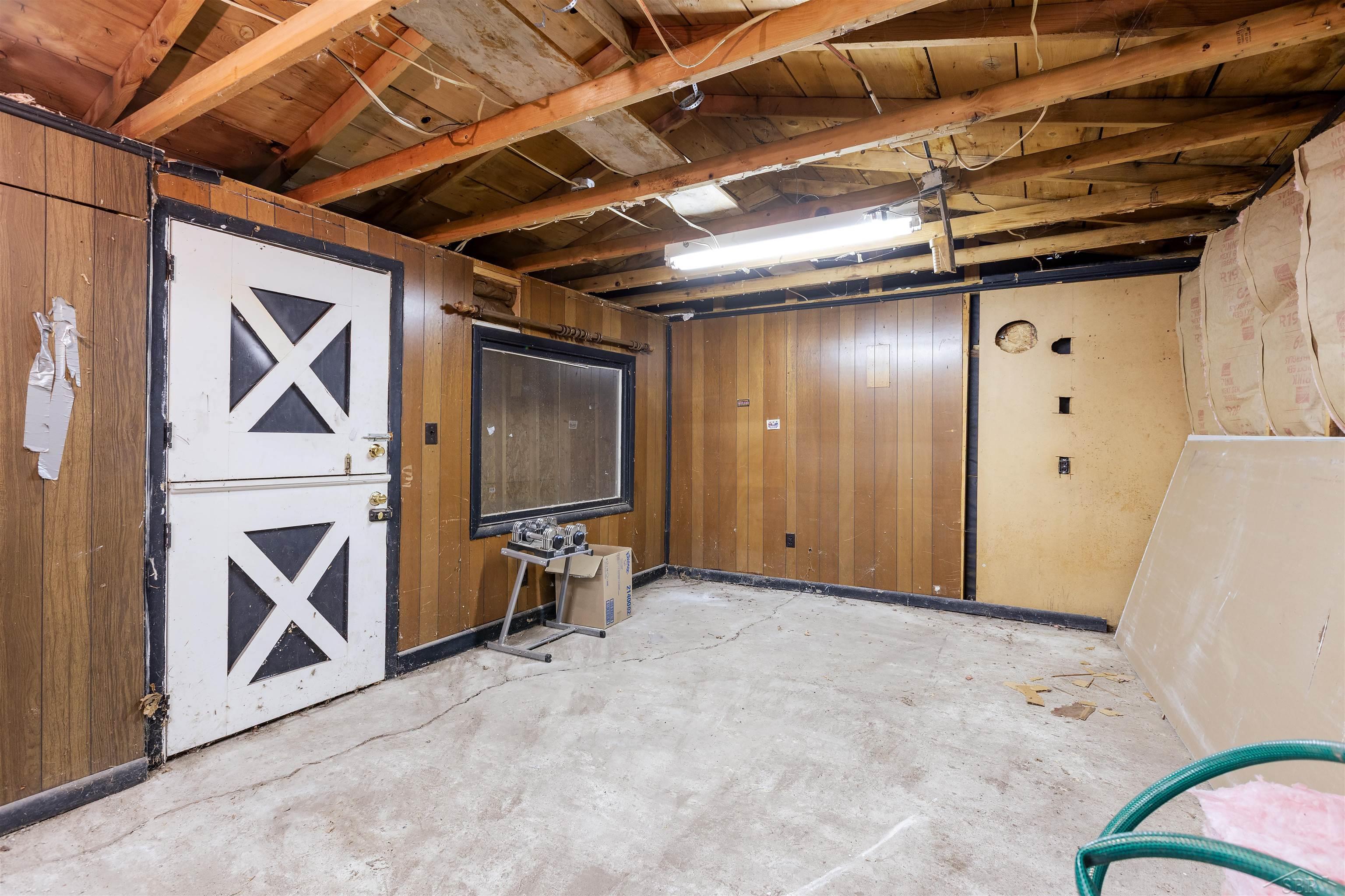 1542 Beech Street, Saginaw, MI, 48602-486