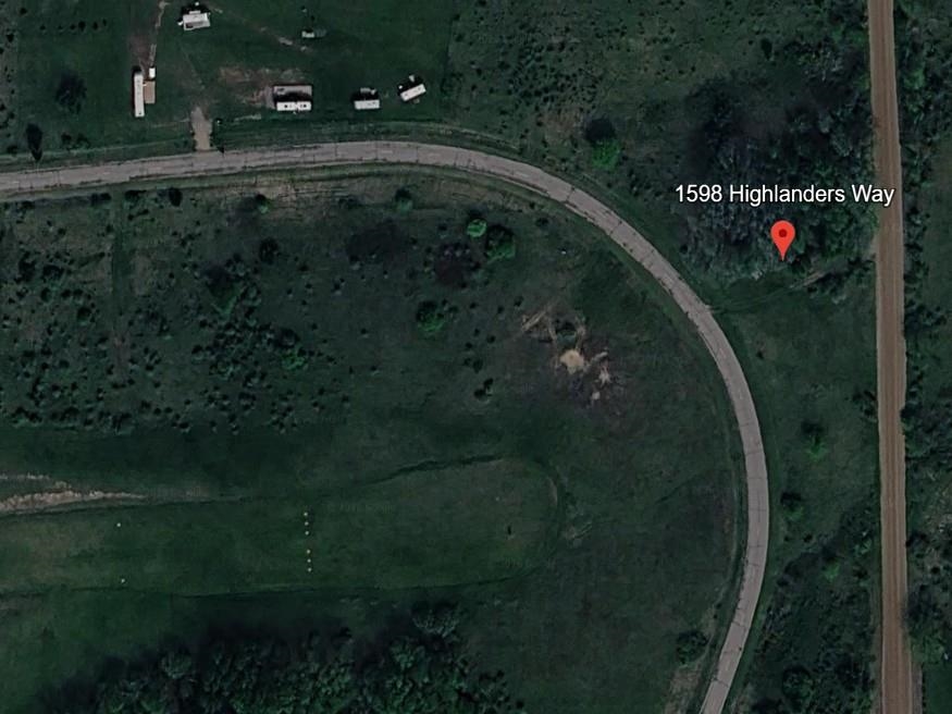 1598 Highlanders Way photo 1