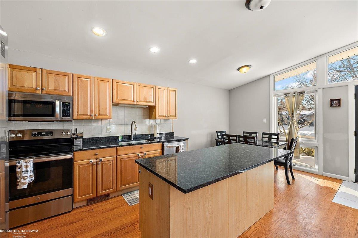 Sterling Heights, MI, 48310