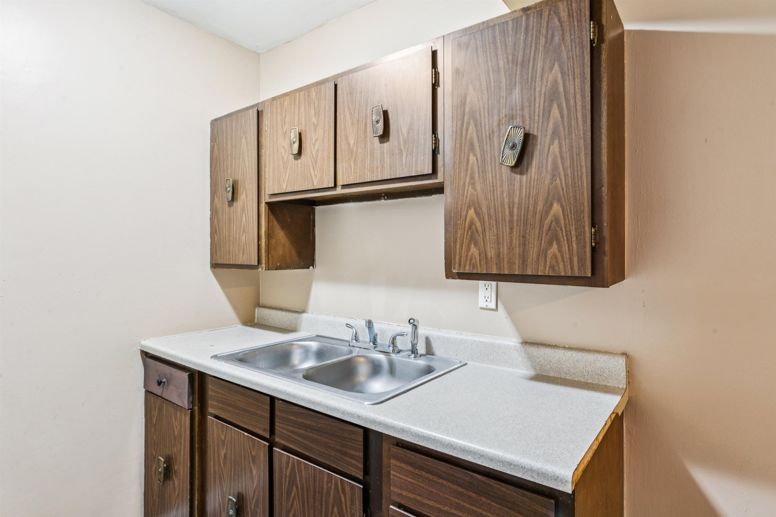 Homes for sale in Mt Morris Township Genesee, MI | 828 North Apt #10 St, Mt Morris Township Genesee, MI 48458 | MLS# 5050199122