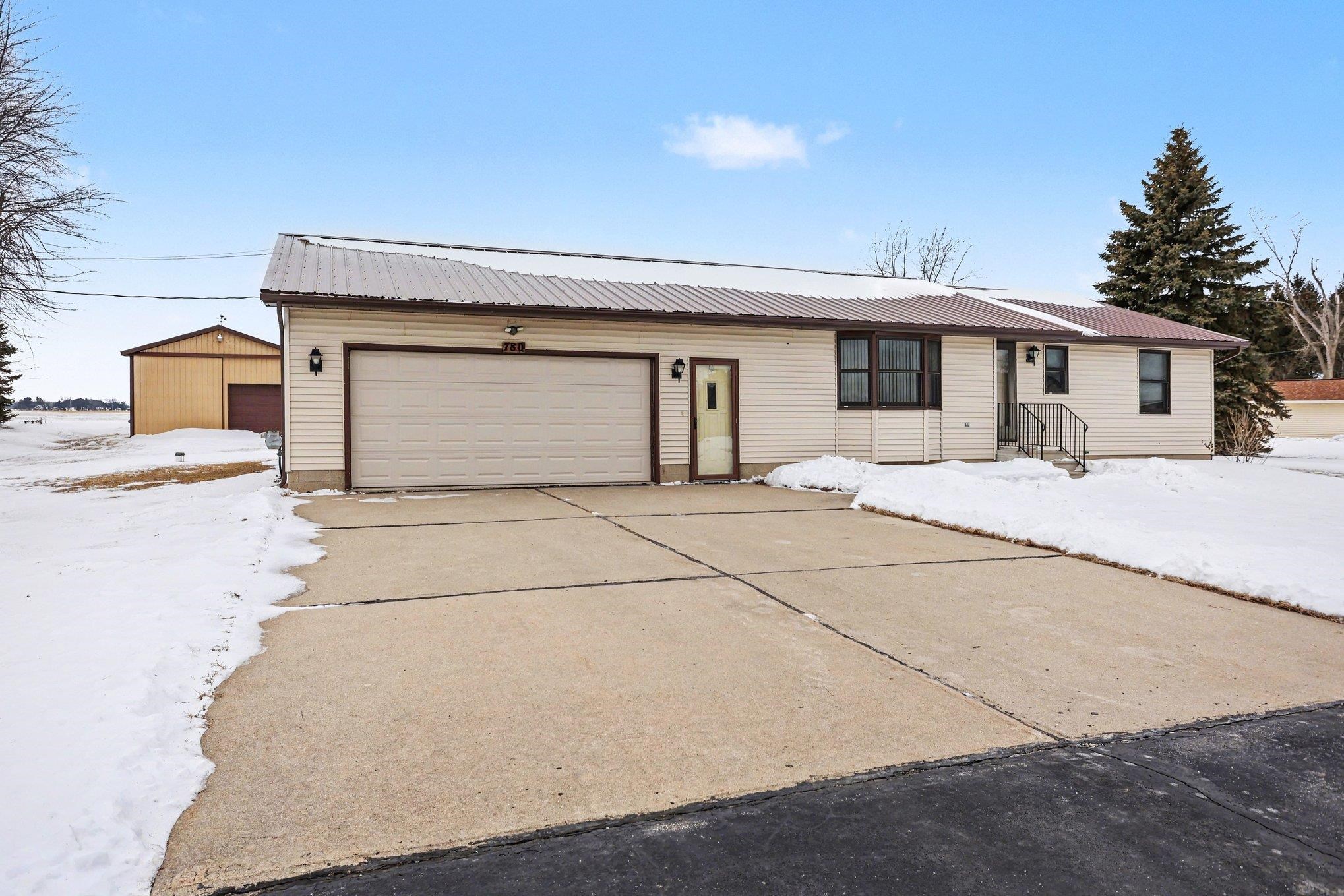 780 S Mackinaw Road, Kawkawlin, MI, 48631