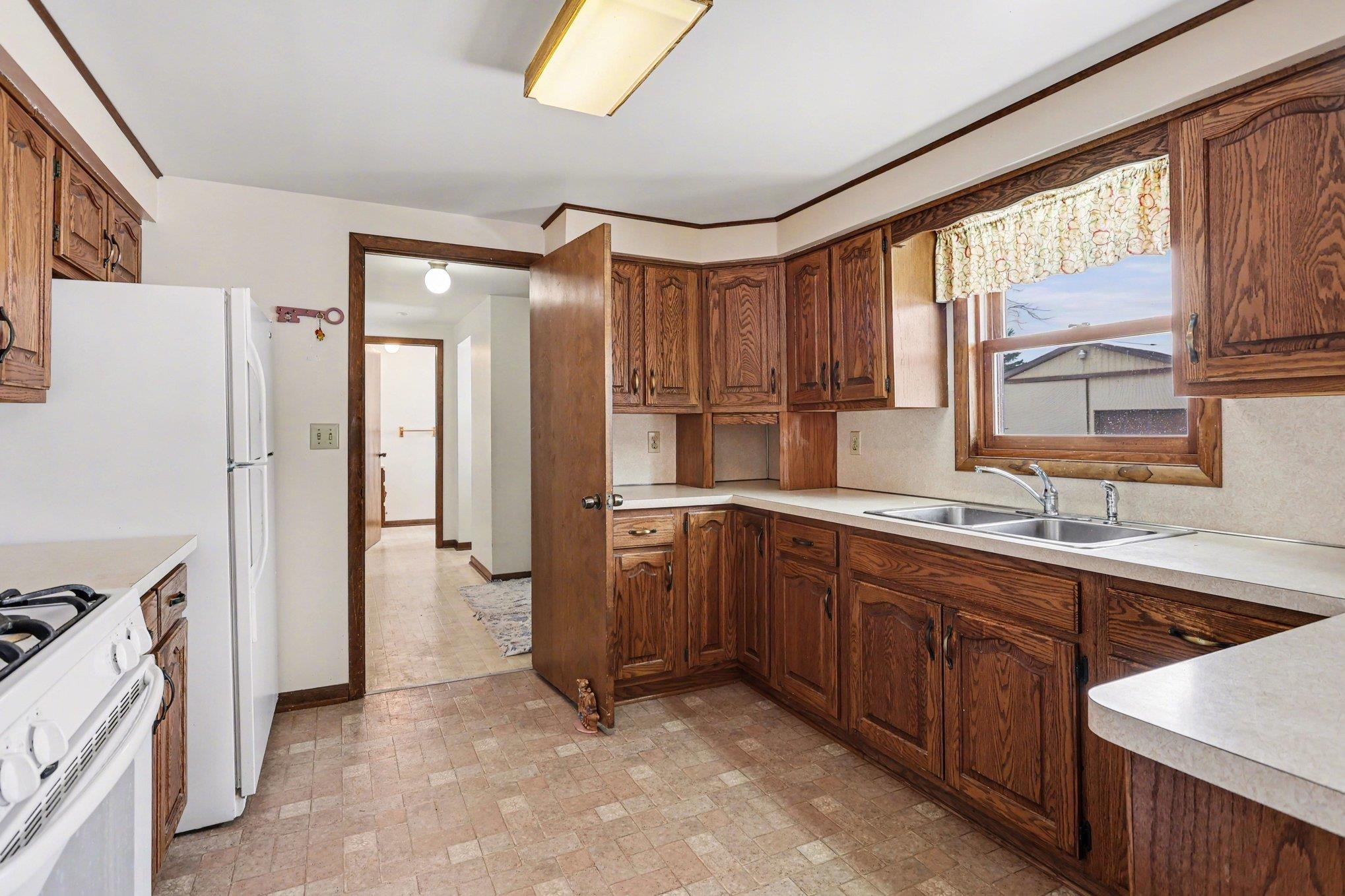 780 S Mackinaw Road, Kawkawlin, MI, 48631