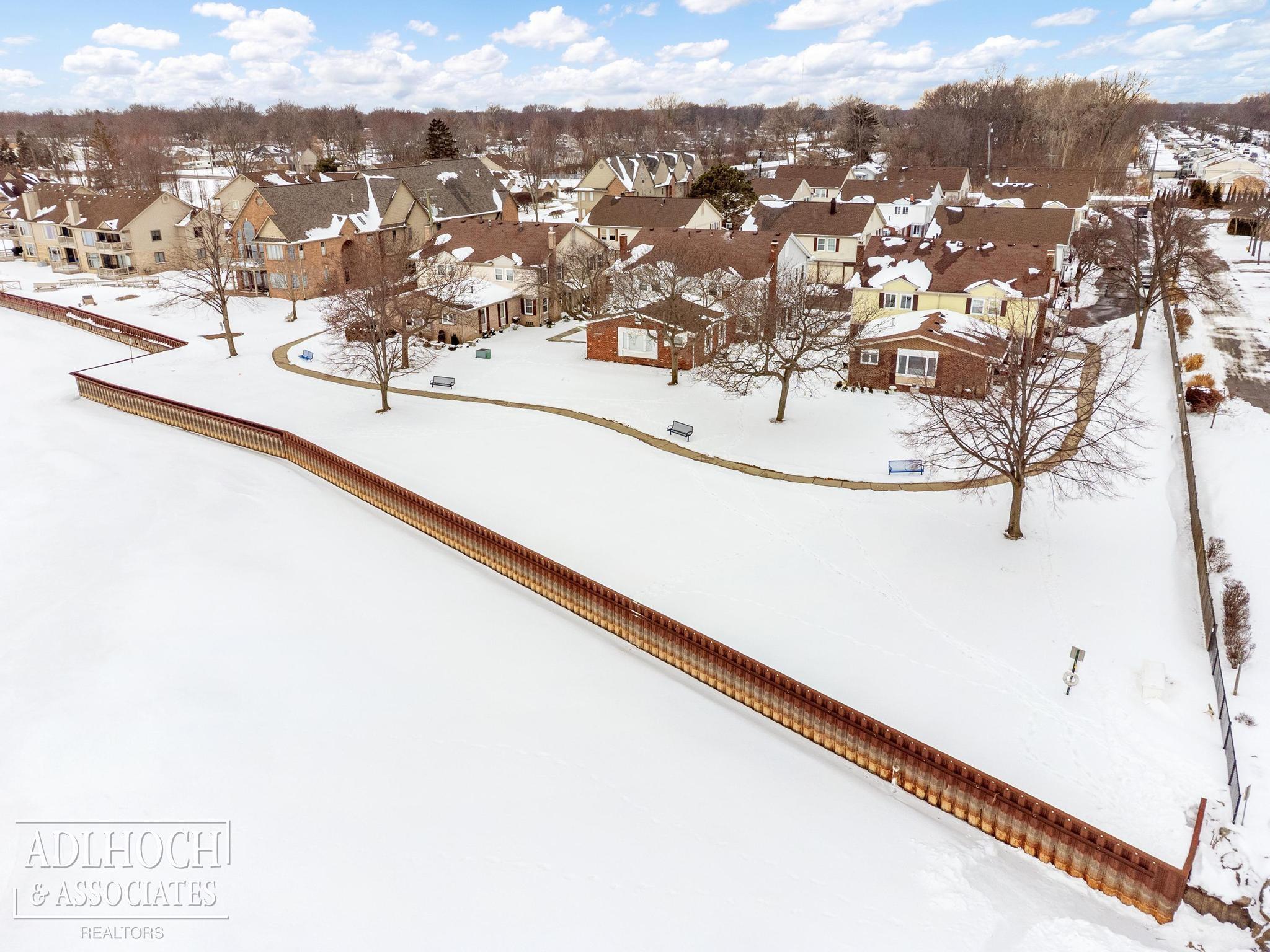 Homes for sale in Harrison Twp, MI | 34764 E Lake Dr, Harrison Twp, MI 48045 | MLS# 50199165