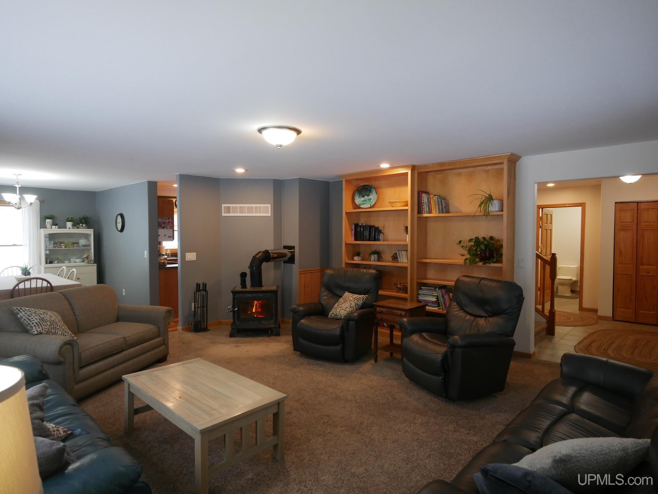 52275 N Superior Road, Houghton, MI, 49931