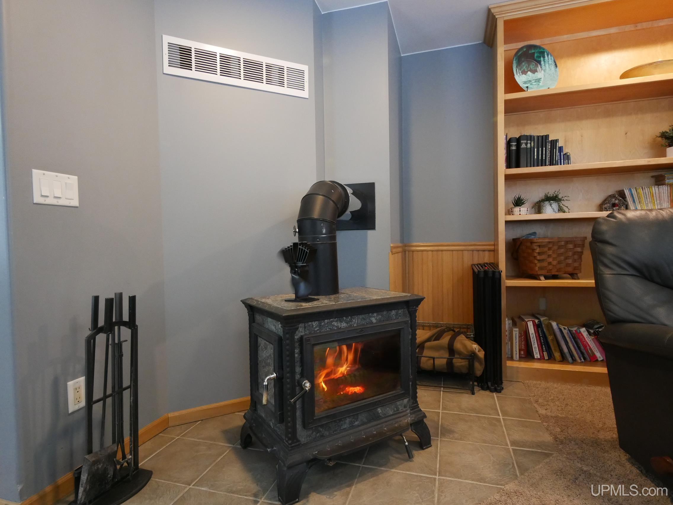 52275 N Superior Road, Houghton, MI, 49931