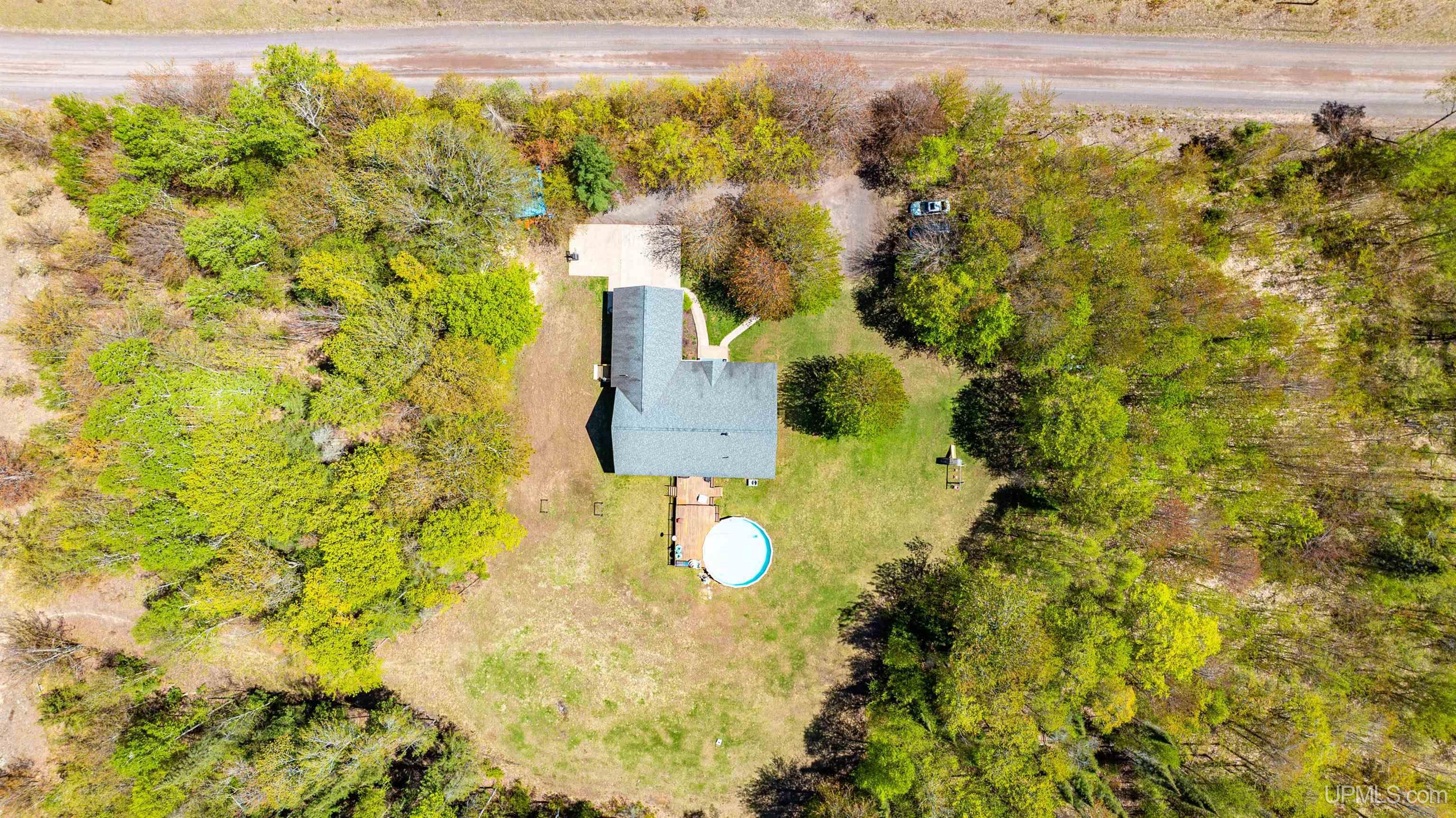 52275 N Superior Road, Houghton, MI, 49931