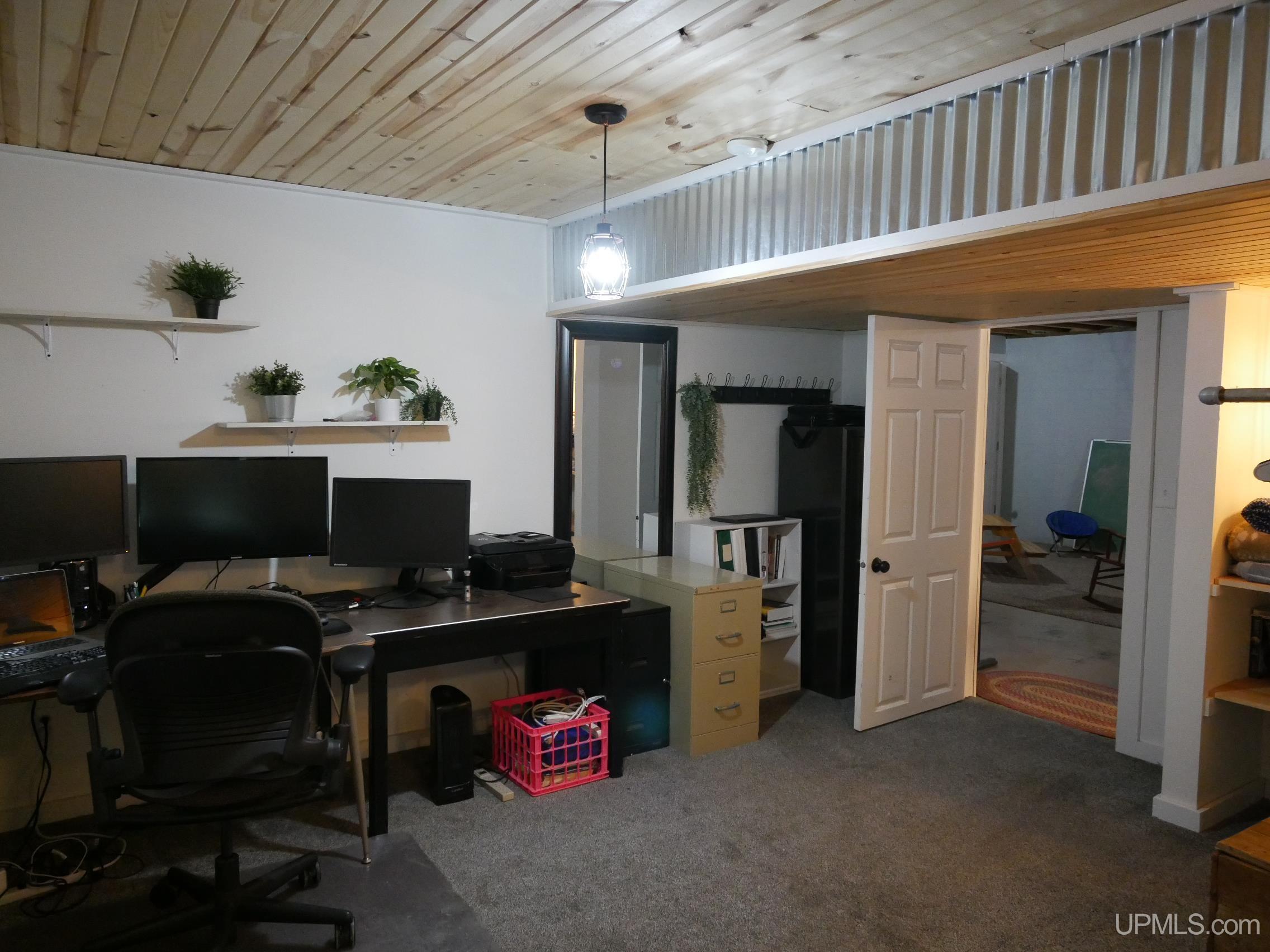 52275 N Superior Road, Houghton, MI, 49931