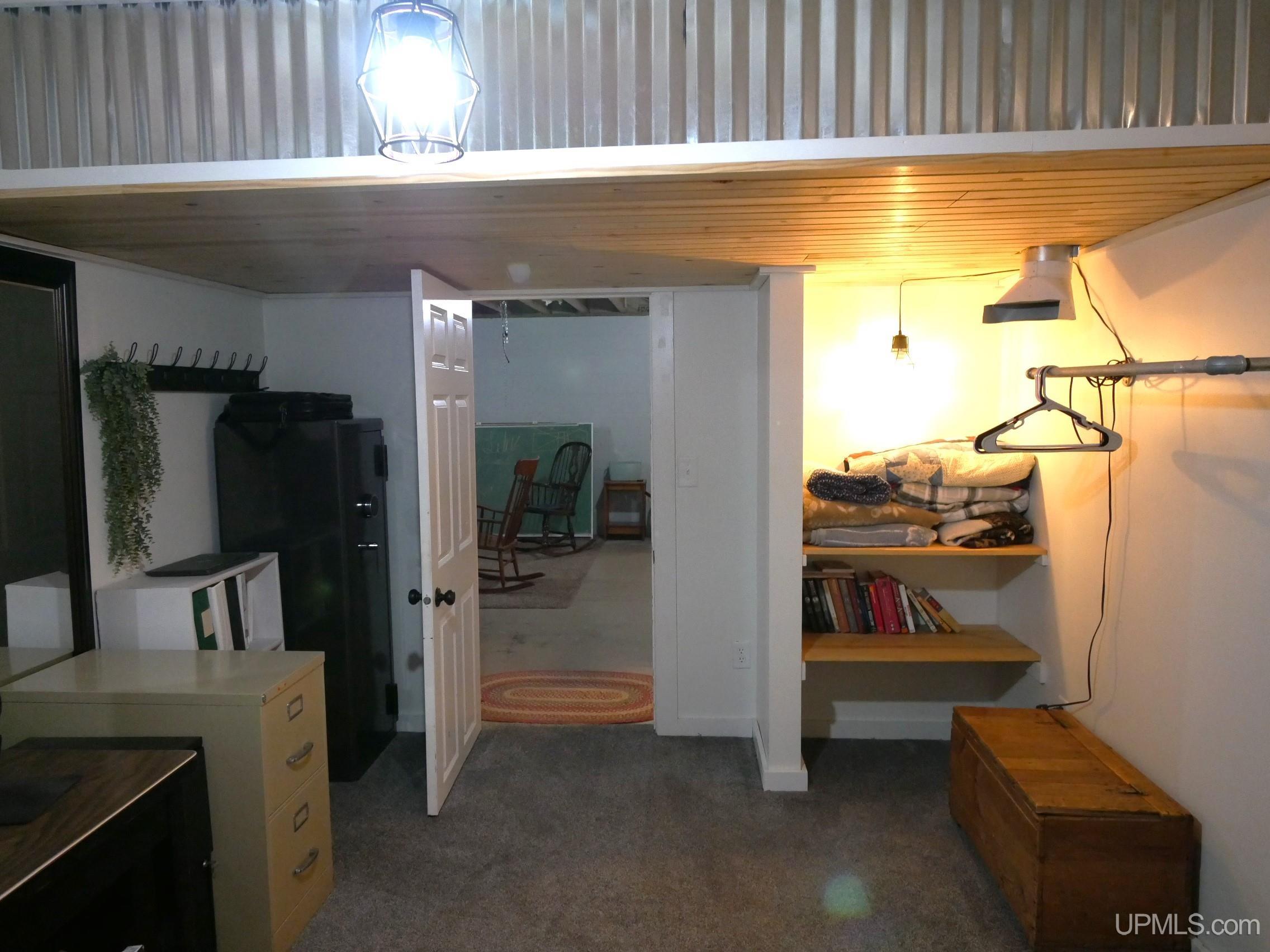 52275 N Superior Road, Houghton, MI, 49931