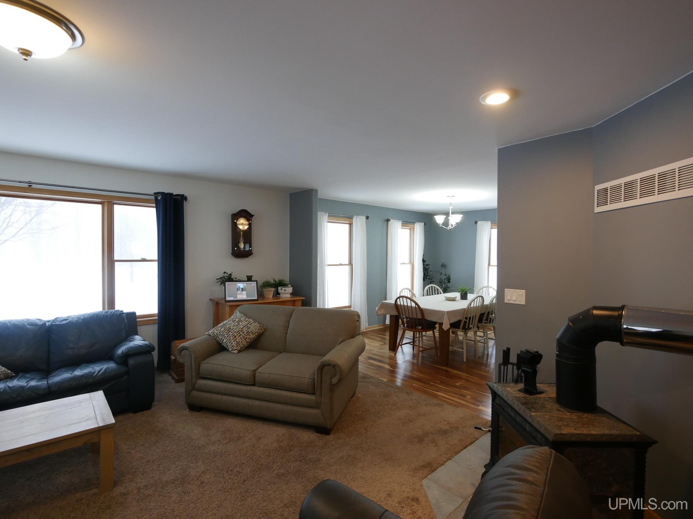 52275 N Superior Road, Houghton, MI, 49931