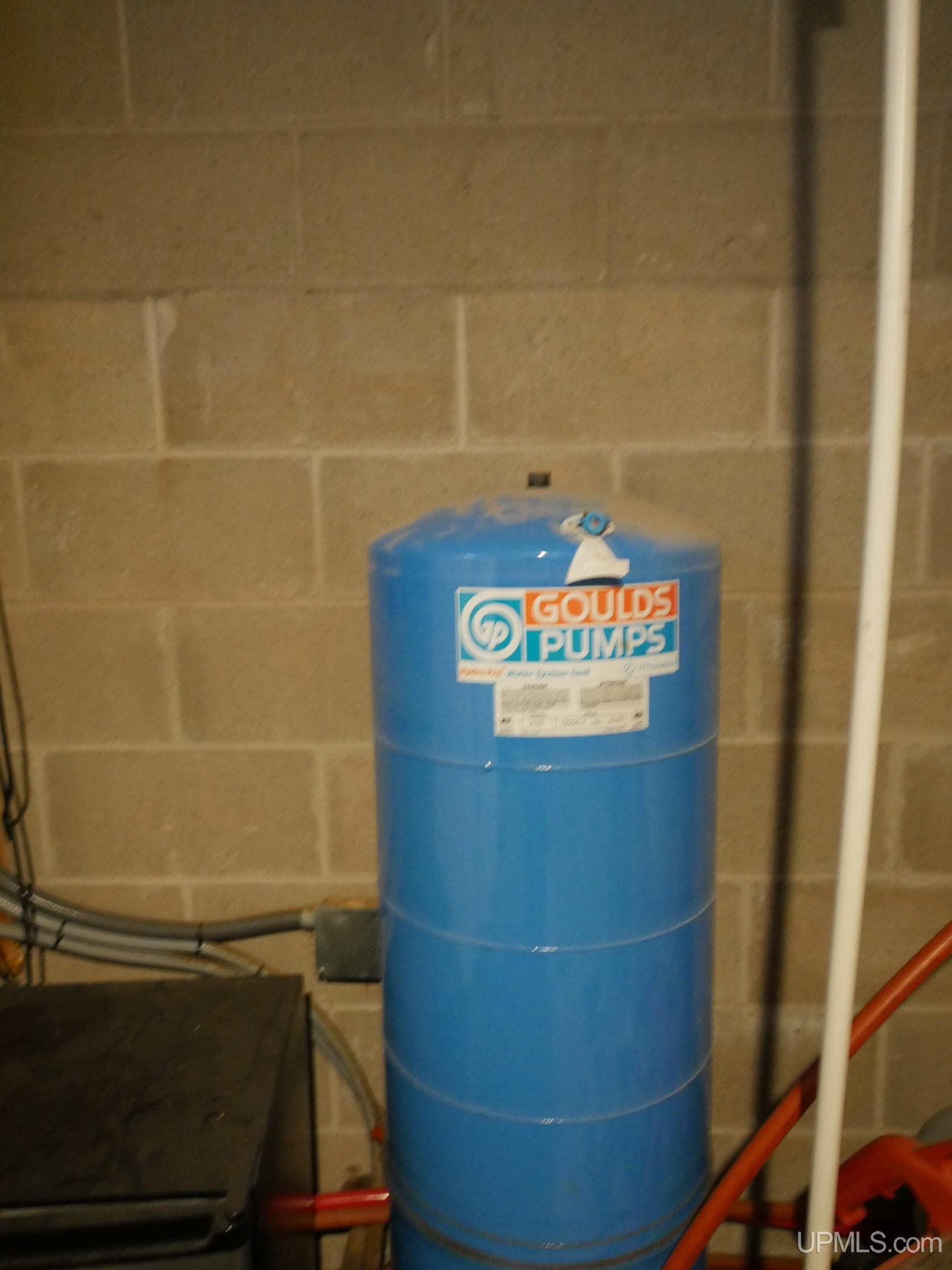 52275 N Superior Road, Houghton, MI, 49931