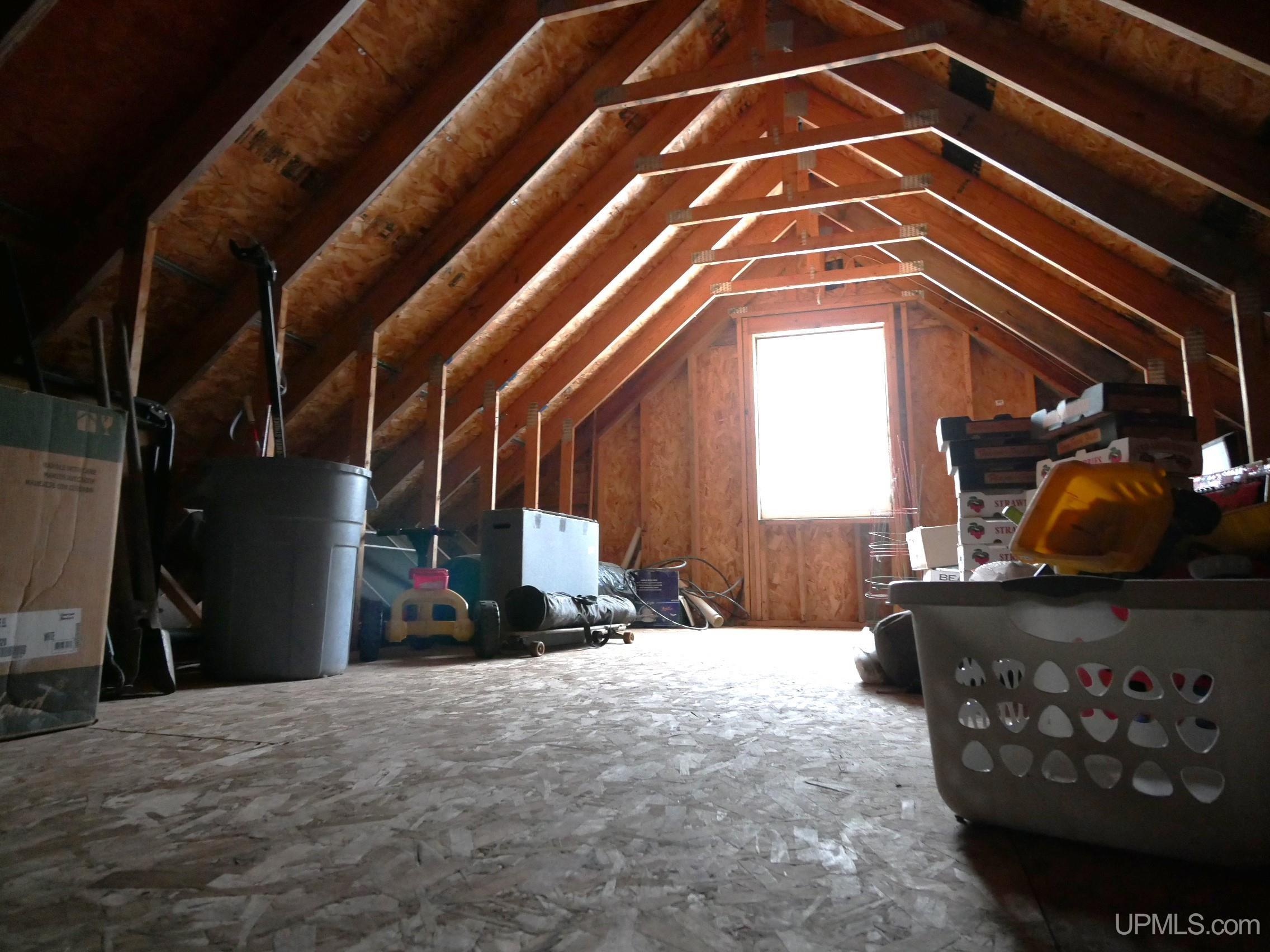 52275 N Superior Road, Houghton, MI, 49931