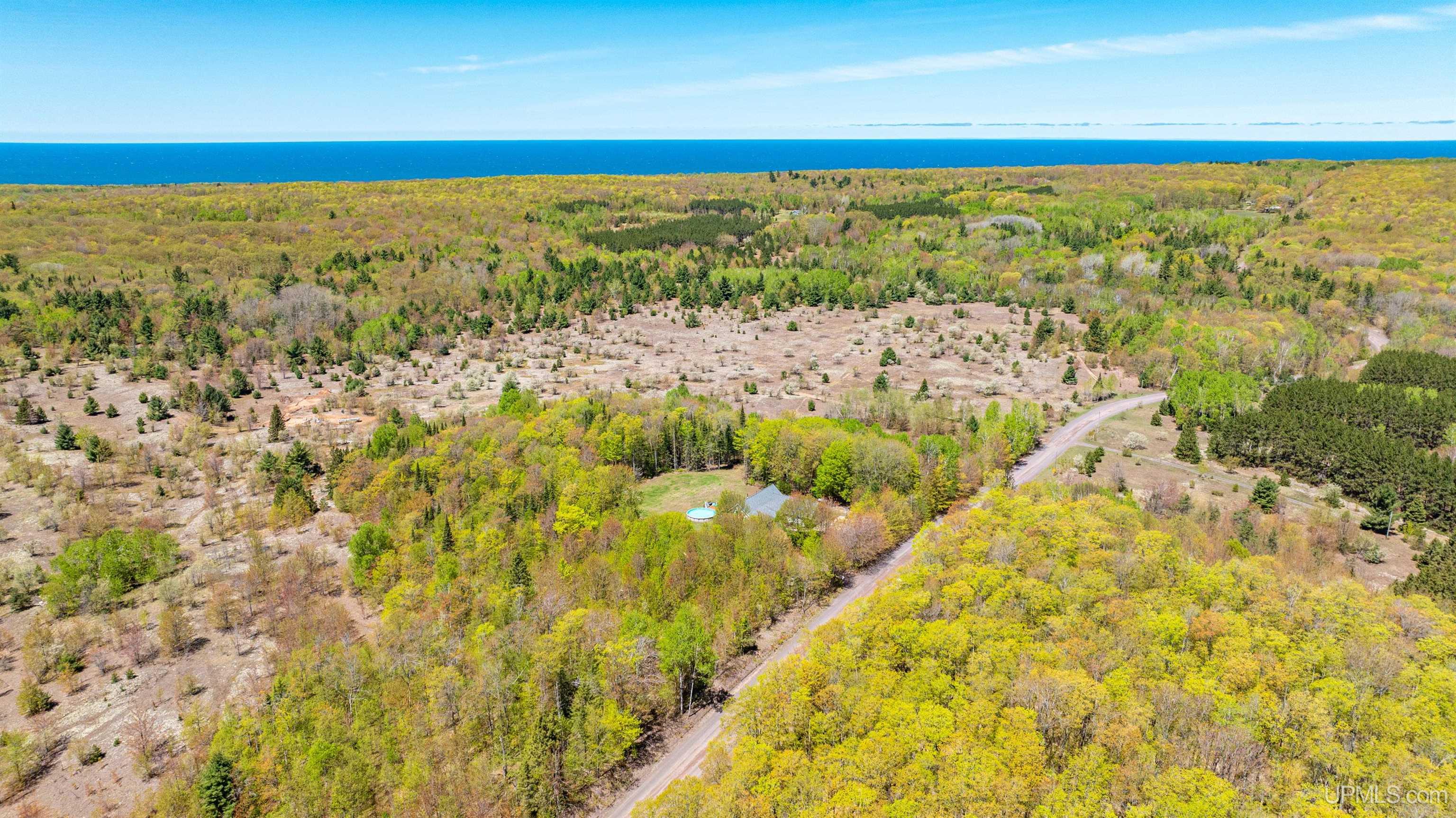 52275 N Superior Road, Houghton, MI, 49931