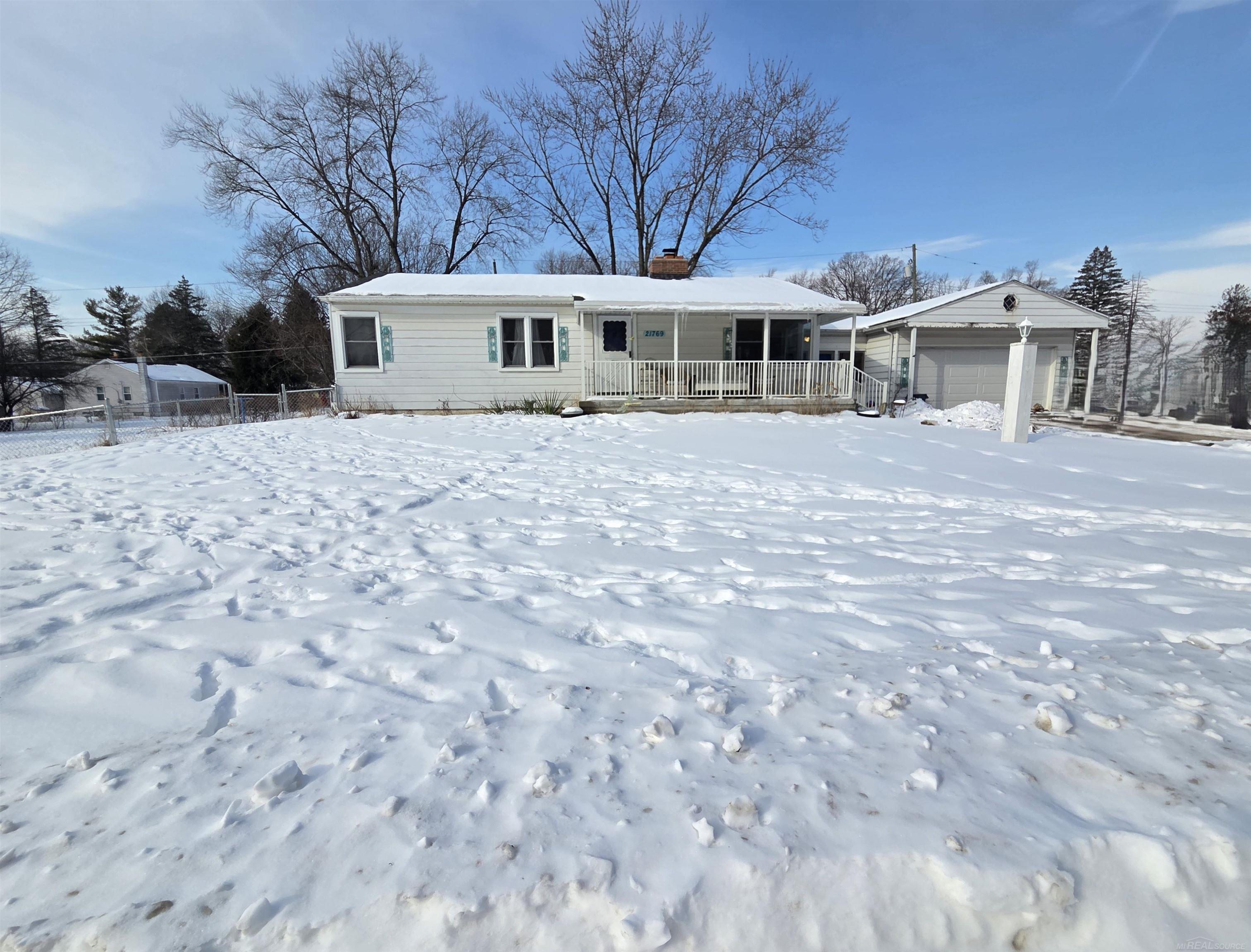 26071 Compson Street, Roseville, MI, 48066 3110