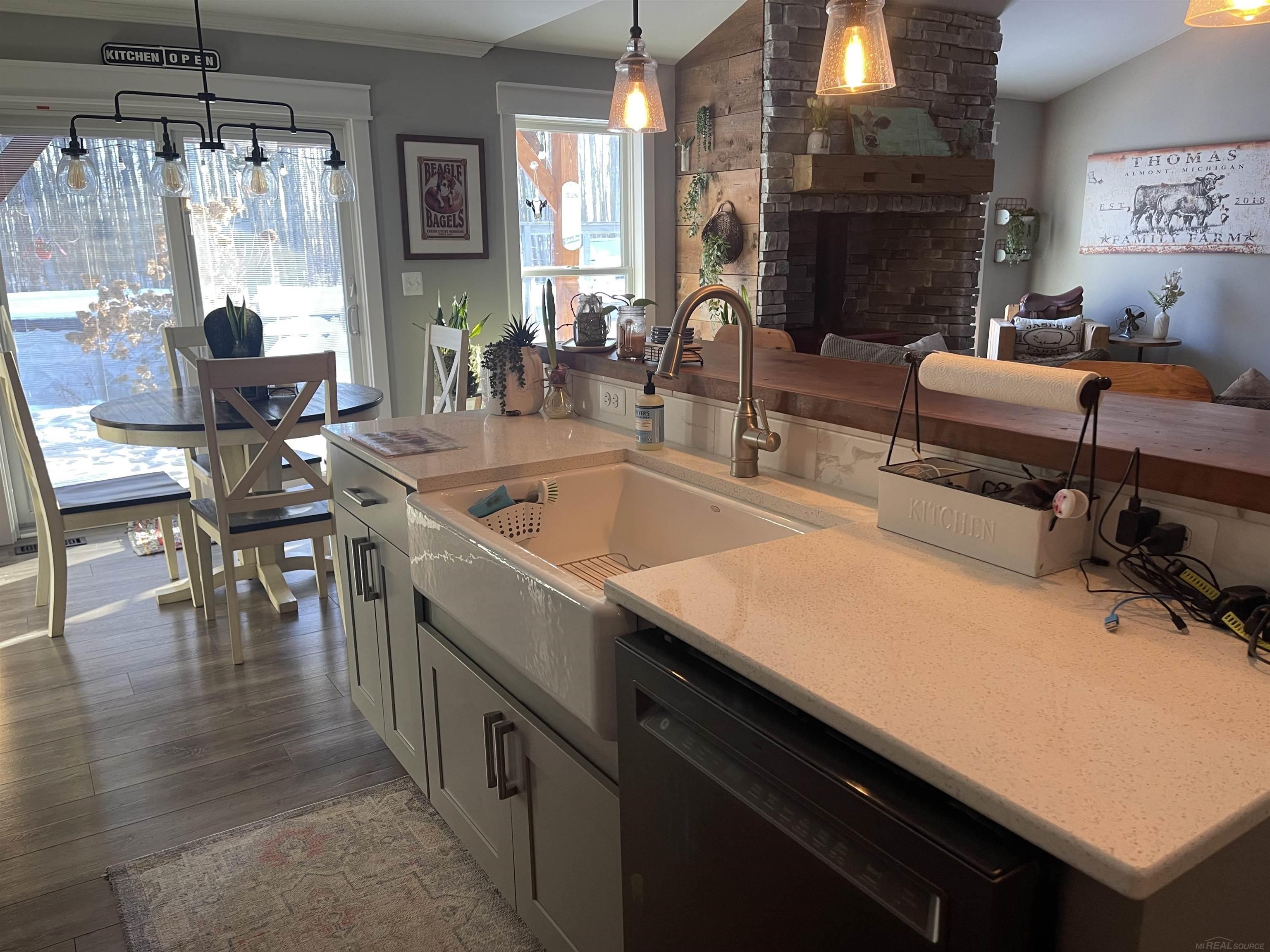 8020 Linden Drive, Almont, MI, 48003