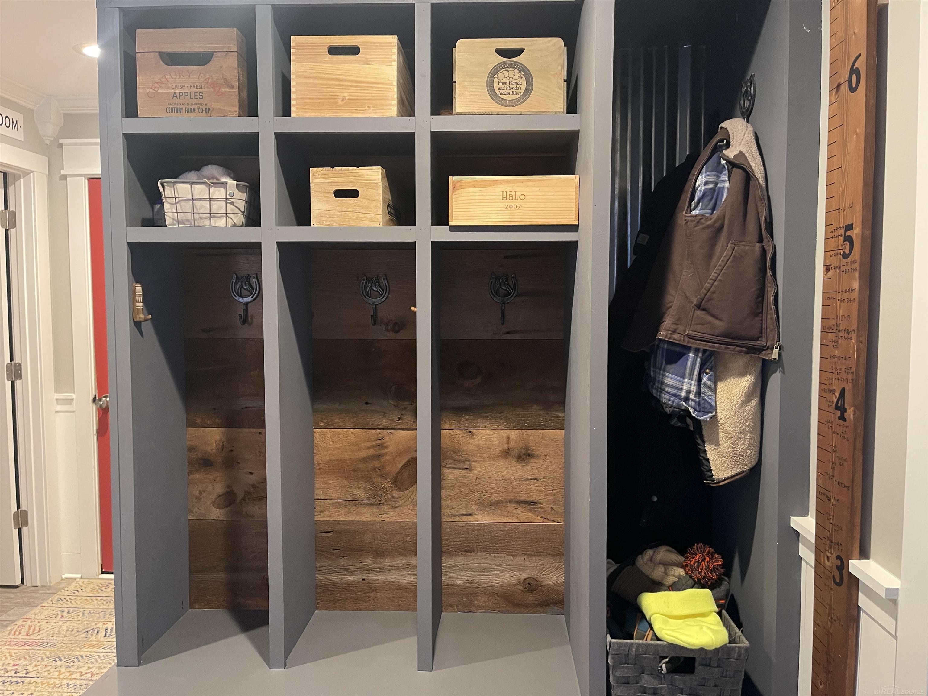 8020 Linden Drive, Almont, MI, 48003