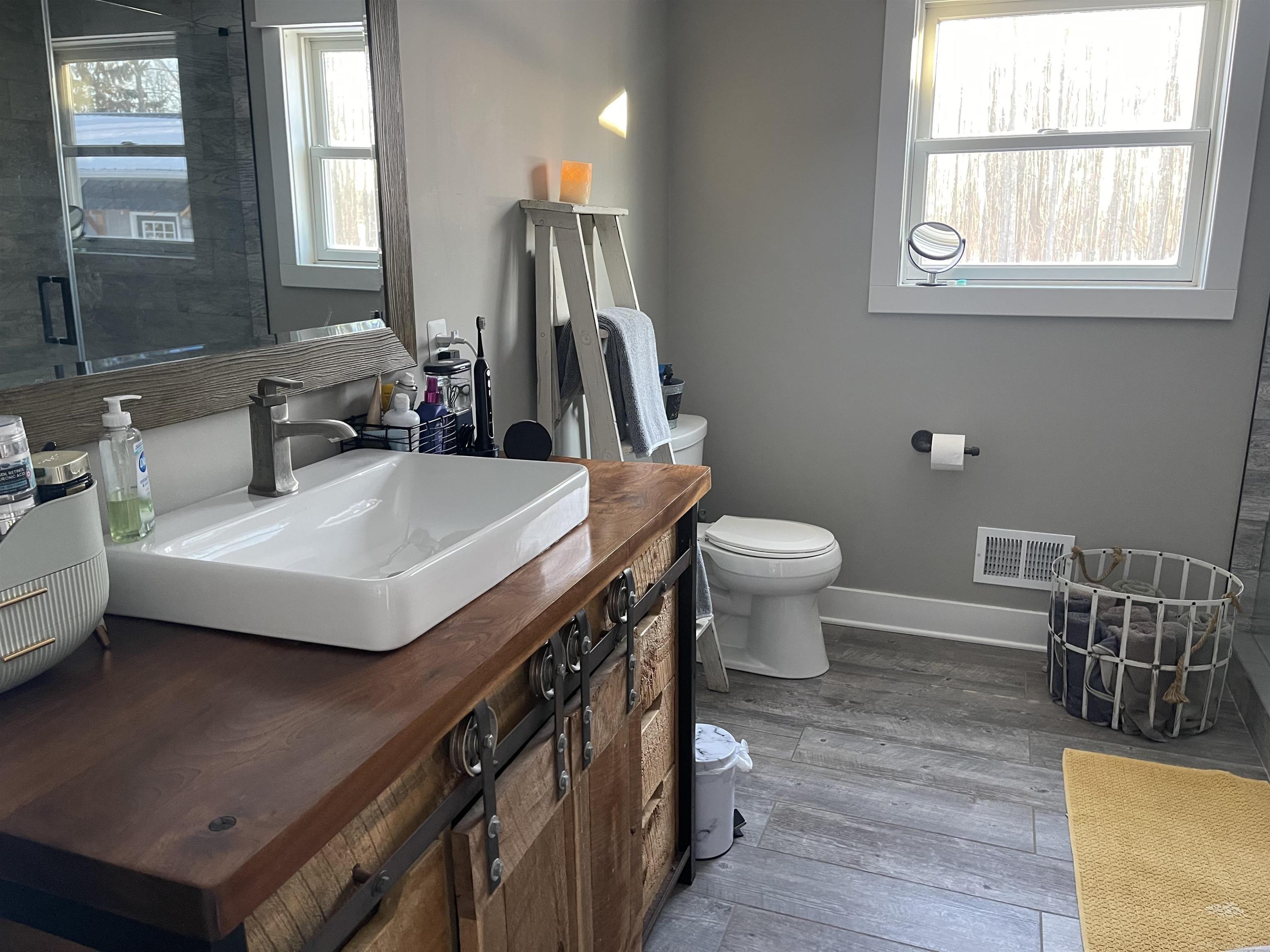 8020 Linden Drive, Almont, MI, 48003