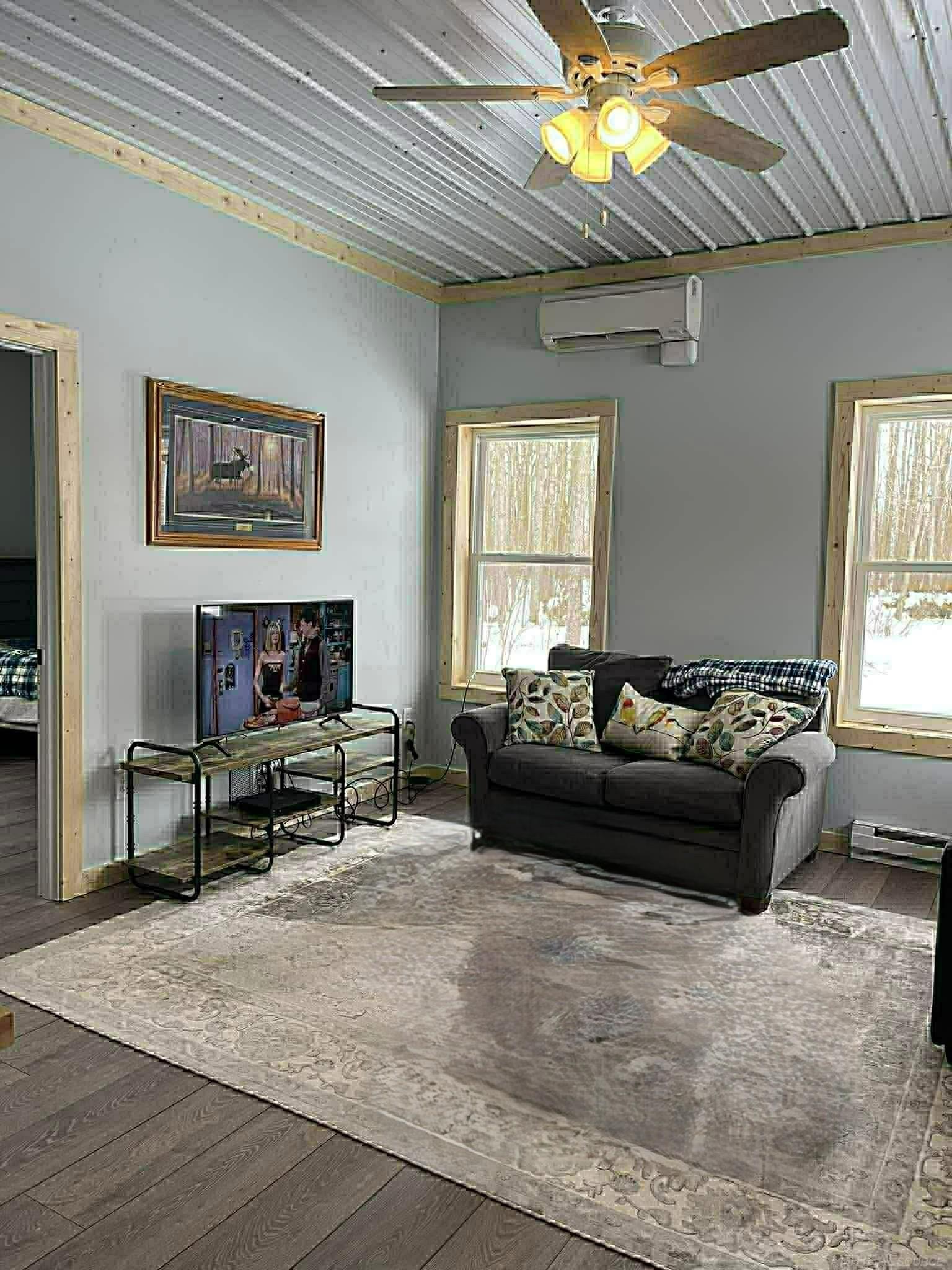 8020 Linden Drive, Almont, MI, 48003