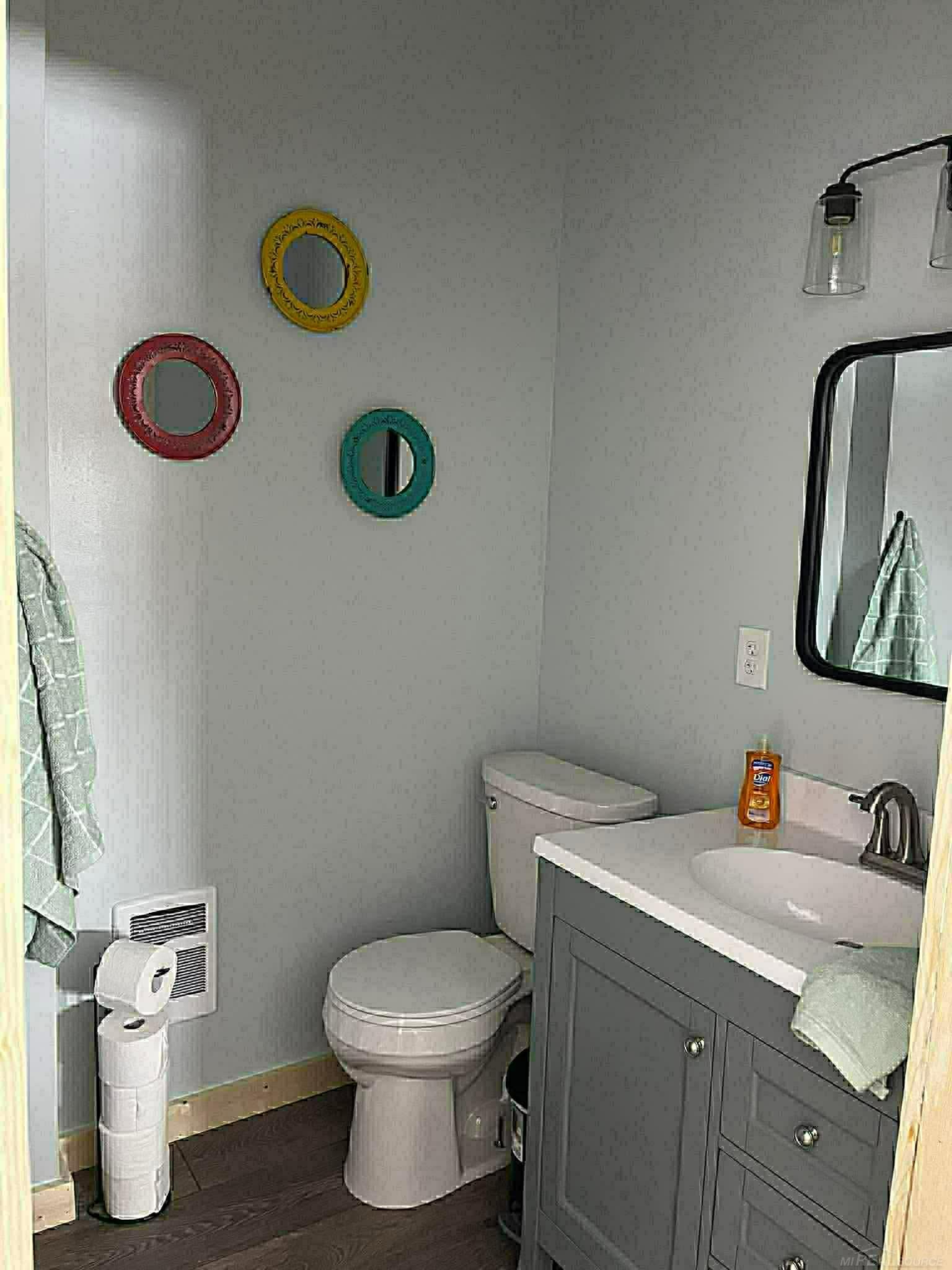 8020 Linden Drive, Almont, MI, 48003