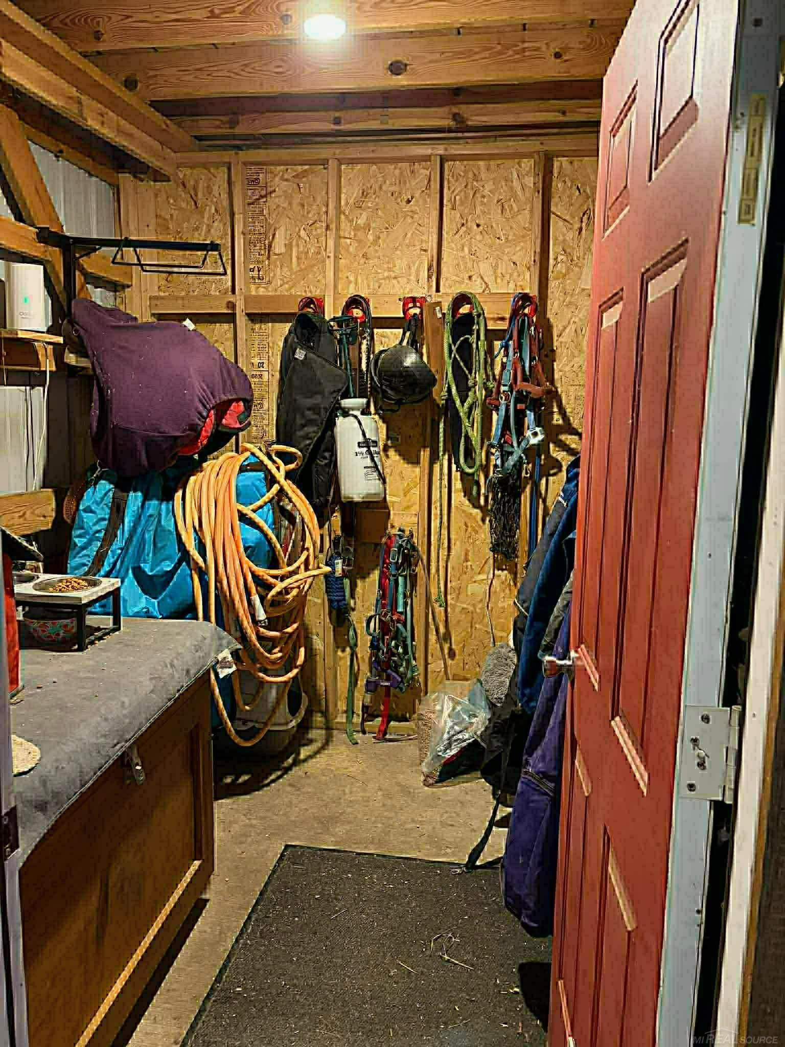 8020 Linden Drive, Almont, MI, 48003