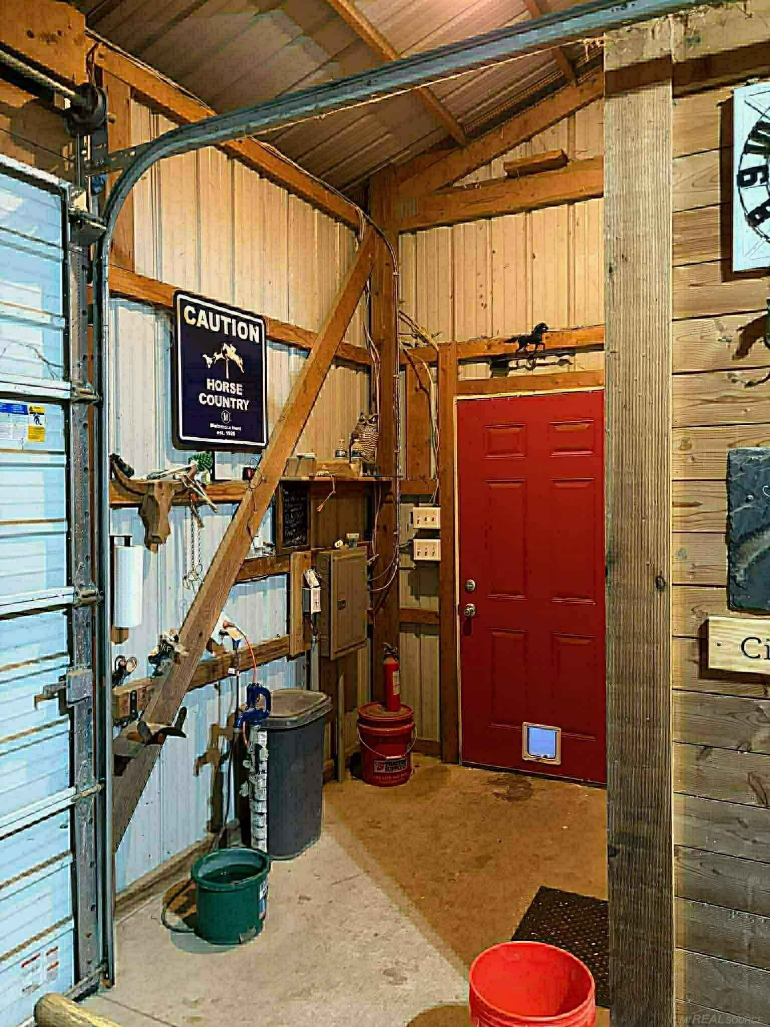 8020 Linden Drive, Almont, MI, 48003