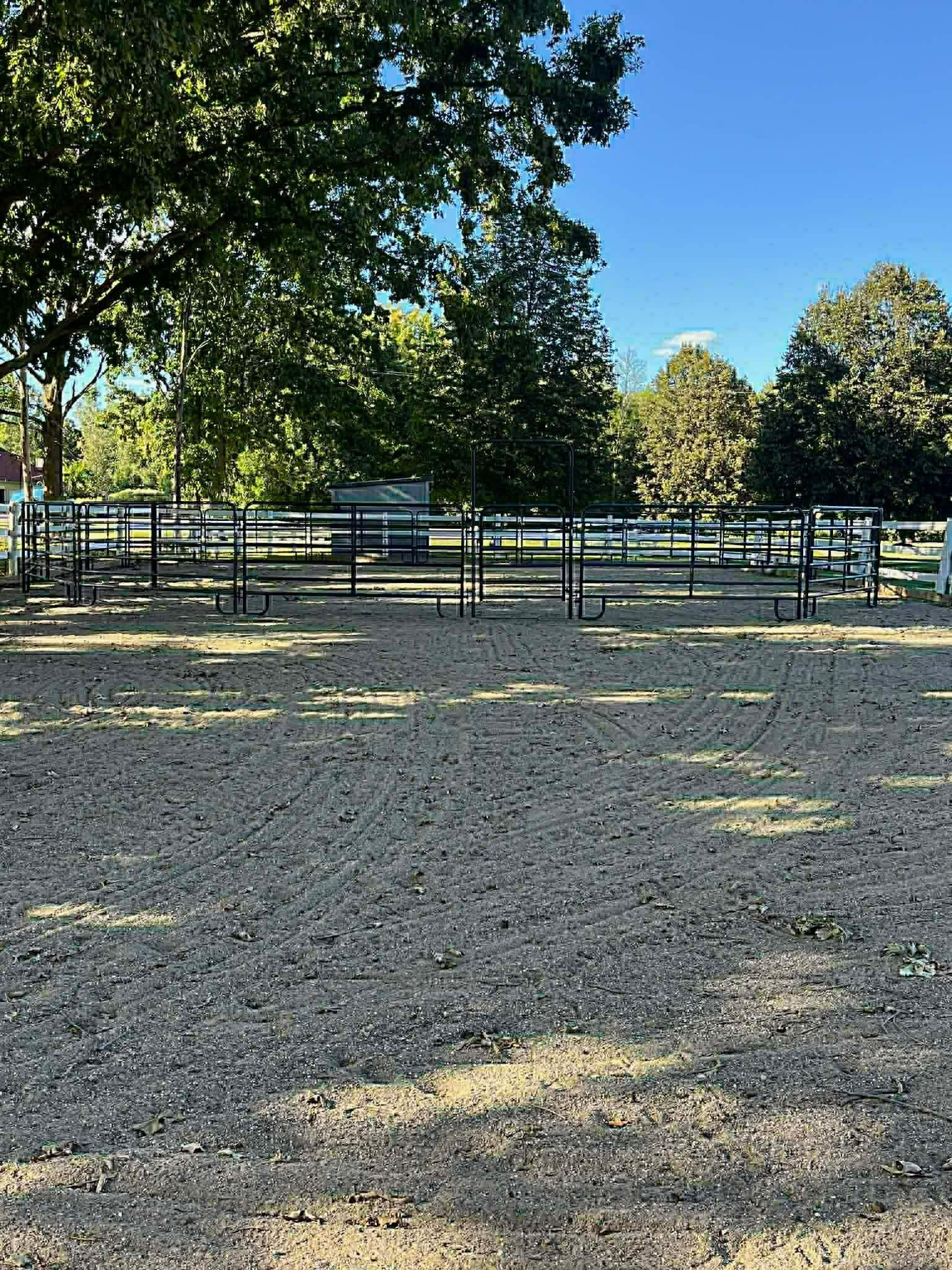 8020 Linden Drive, Almont, MI, 48003