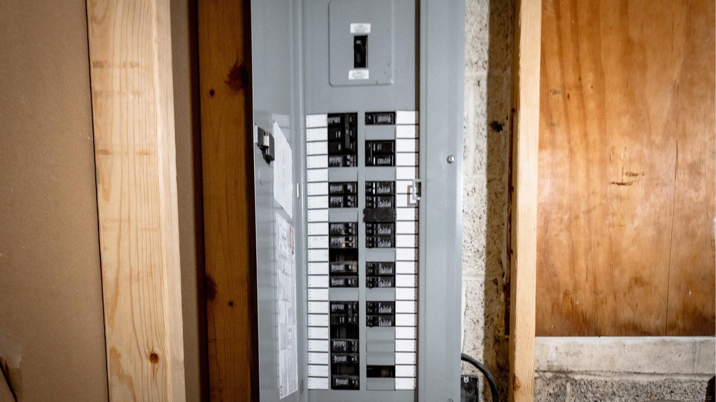 16813 Wyoming Street, Detroit, MI, 48221