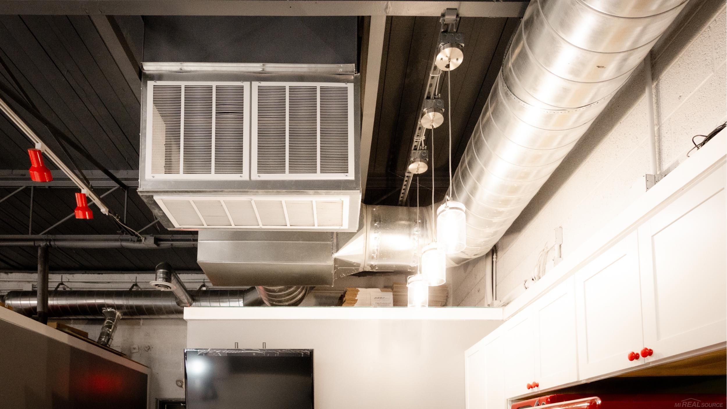 16813 Wyoming Street, Detroit, MI, 48221