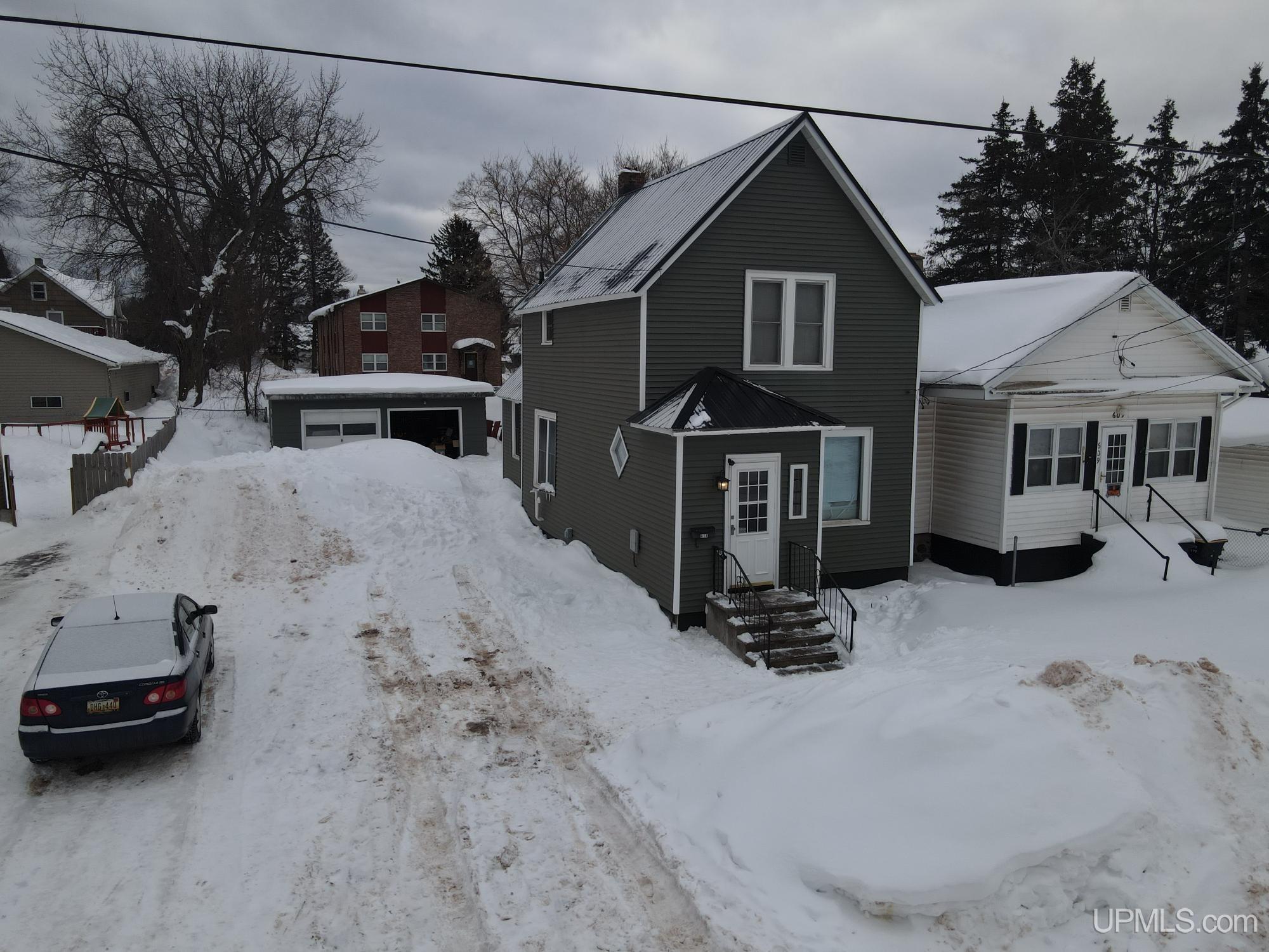 611 Sutherland Street, Ironwood, MI, 49938