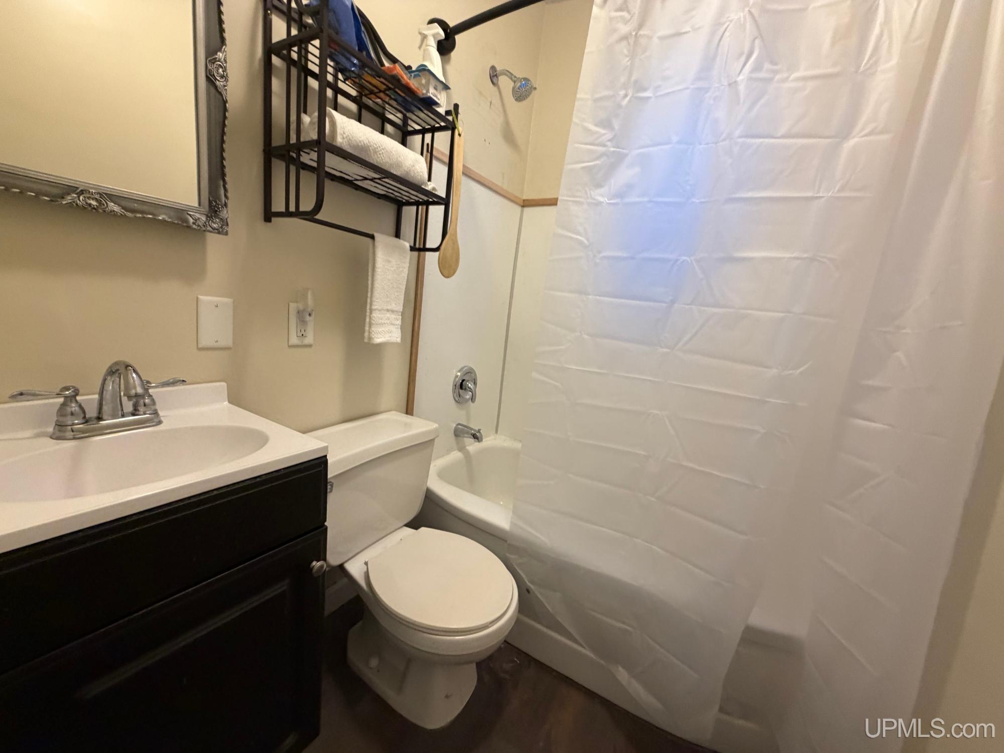 611 Sutherland Street, Ironwood, MI, 49938