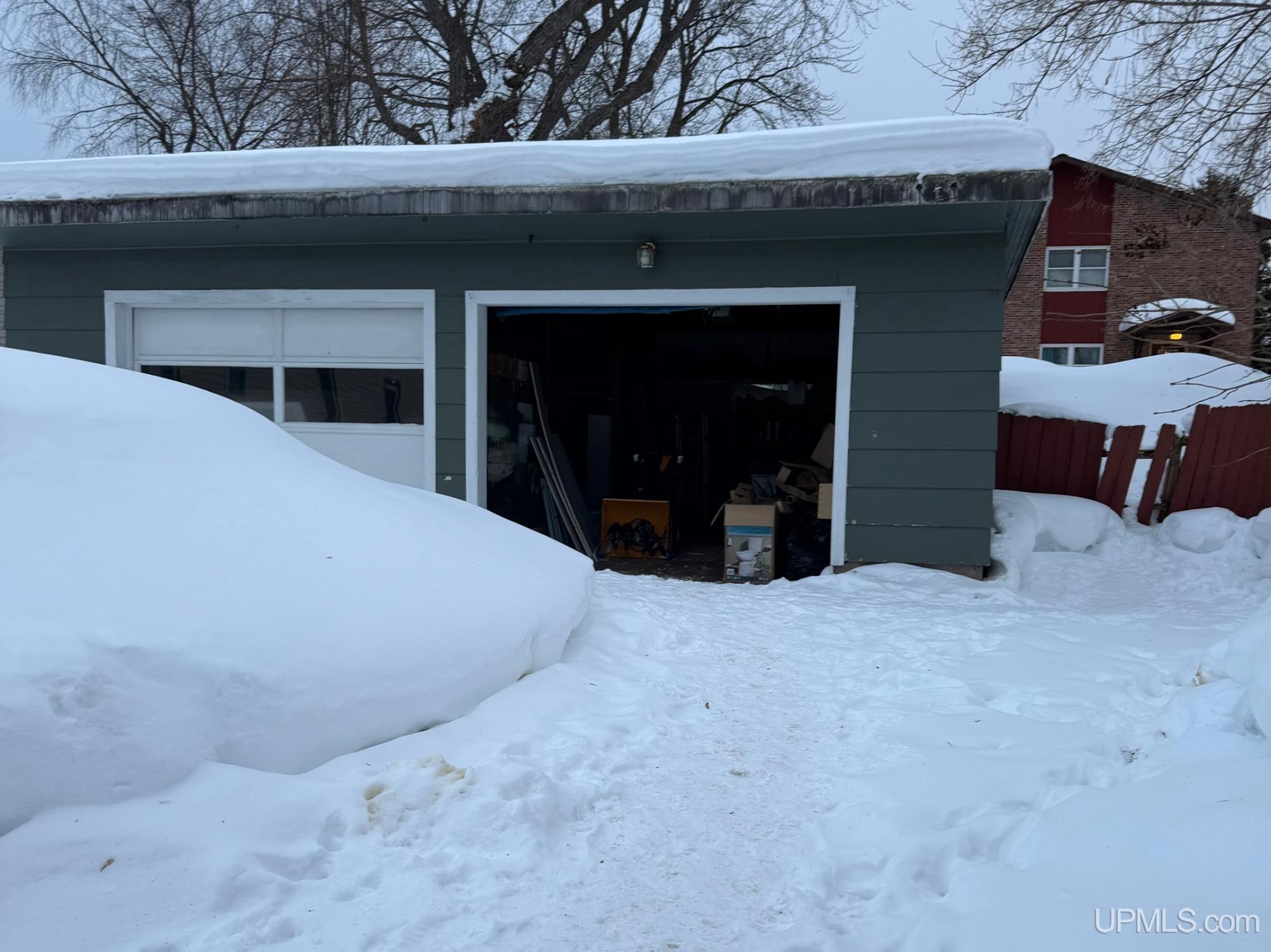 611 Sutherland Street, Ironwood, MI, 49938