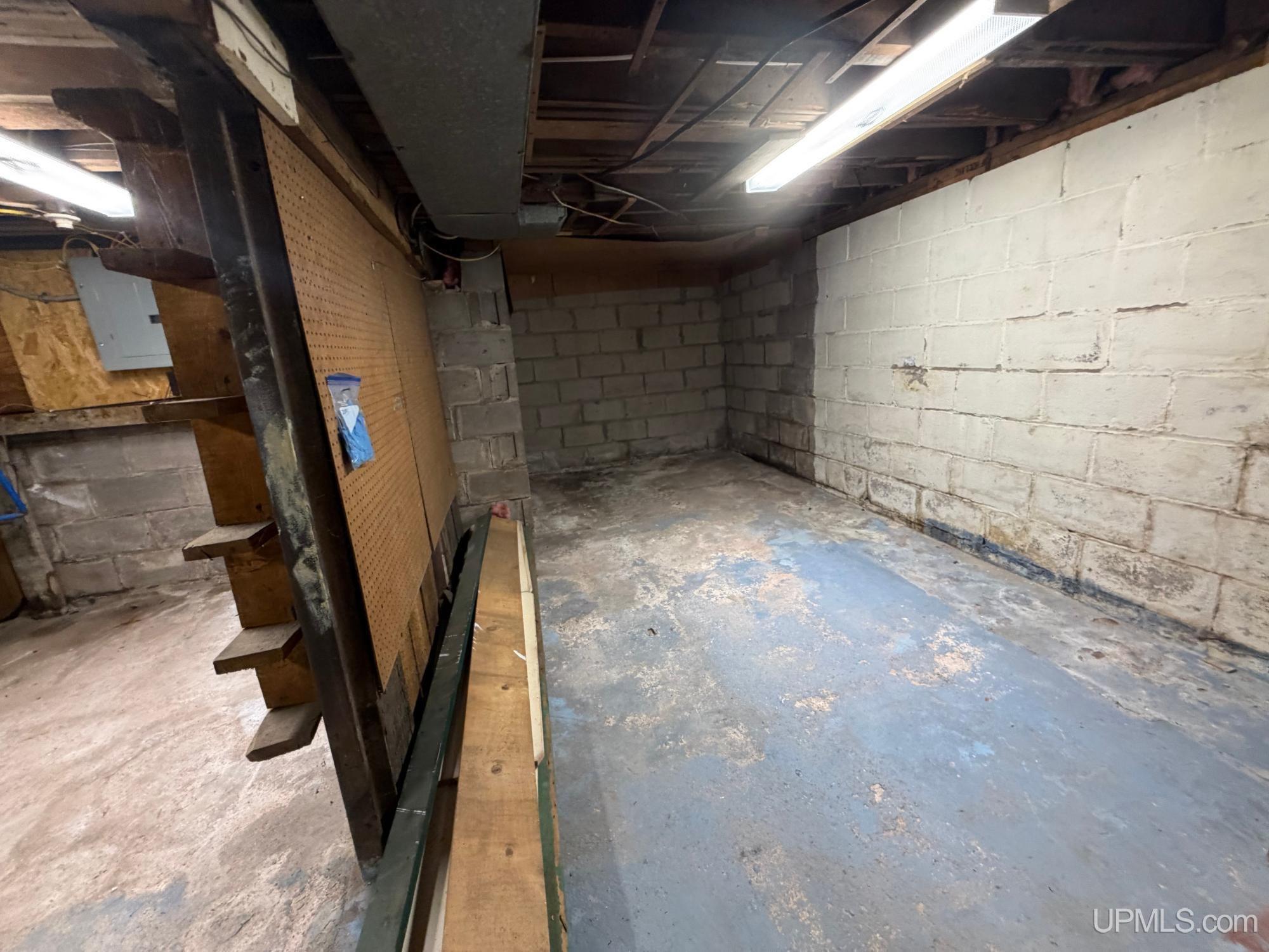 611 Sutherland Street, Ironwood, MI, 49938