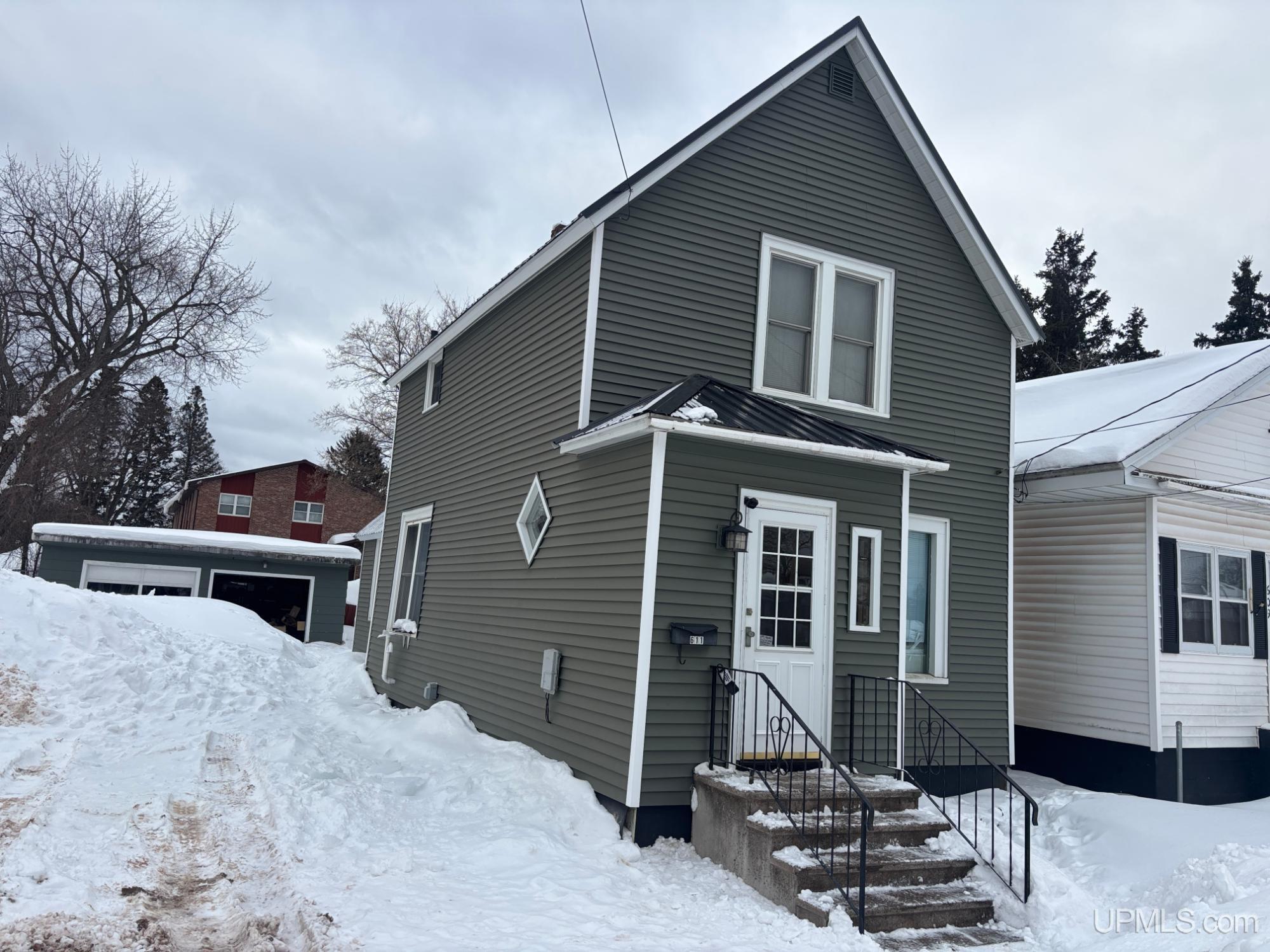 611 Sutherland Street, Ironwood, MI, 49938