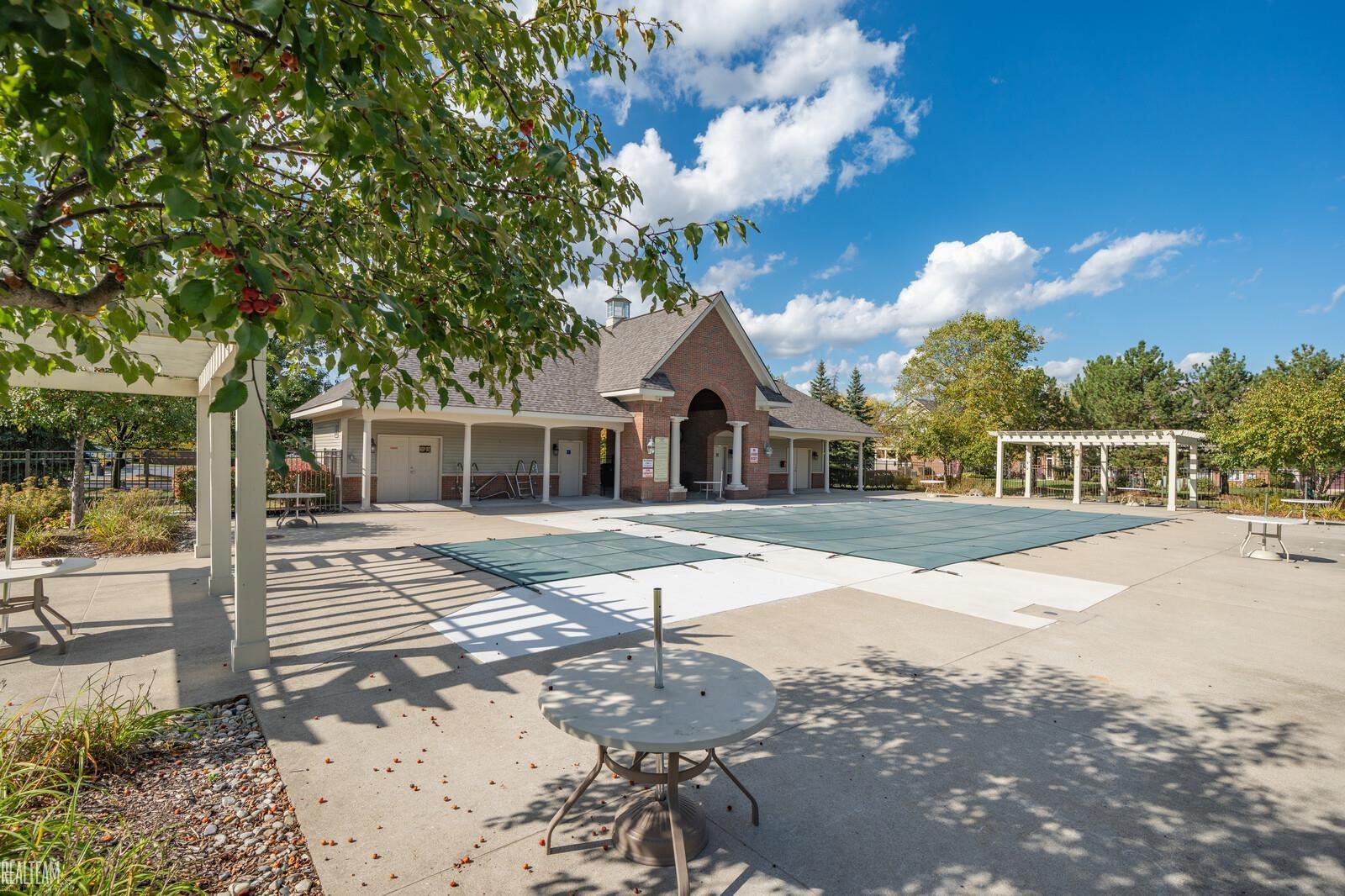 15357 Yale Drive, Clinton Township, MI, 48038