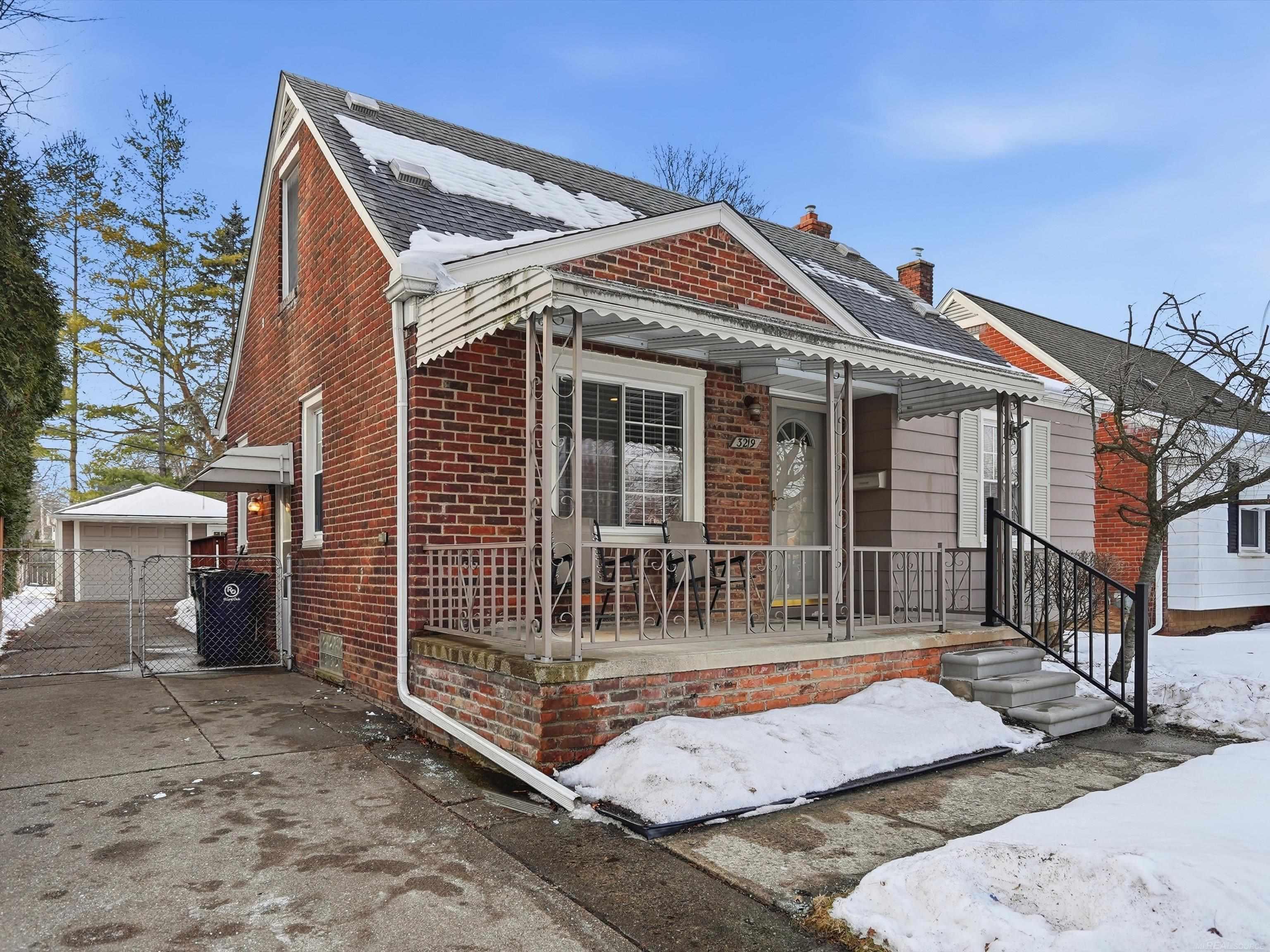 Royal Oak, MI, 48073