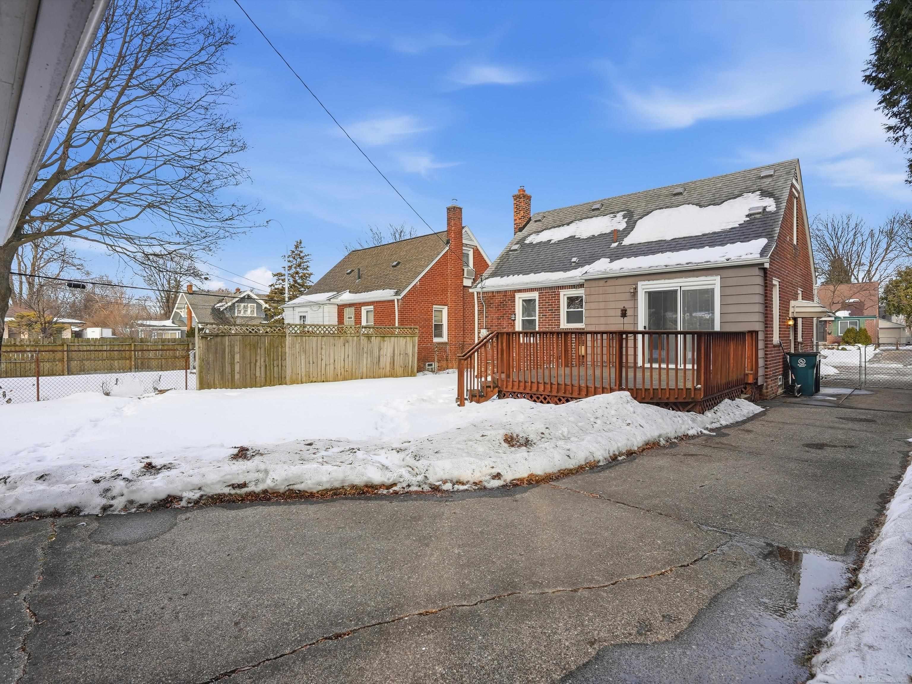 Royal Oak, MI, 48073