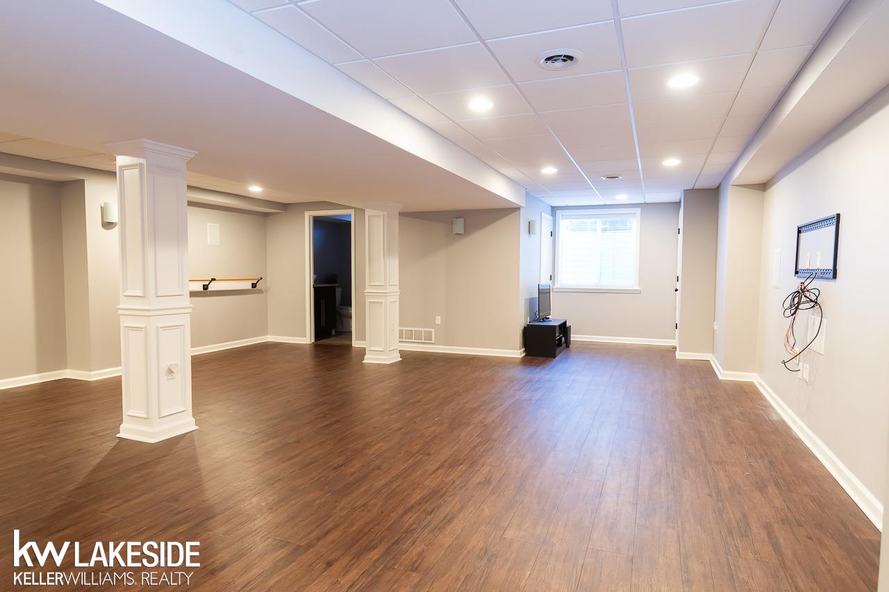 Homes for sale in Macomb Twp, MI | 53456 Fitzgerald Dr, Macomb Twp, MI 48042 | MLS# 50199317