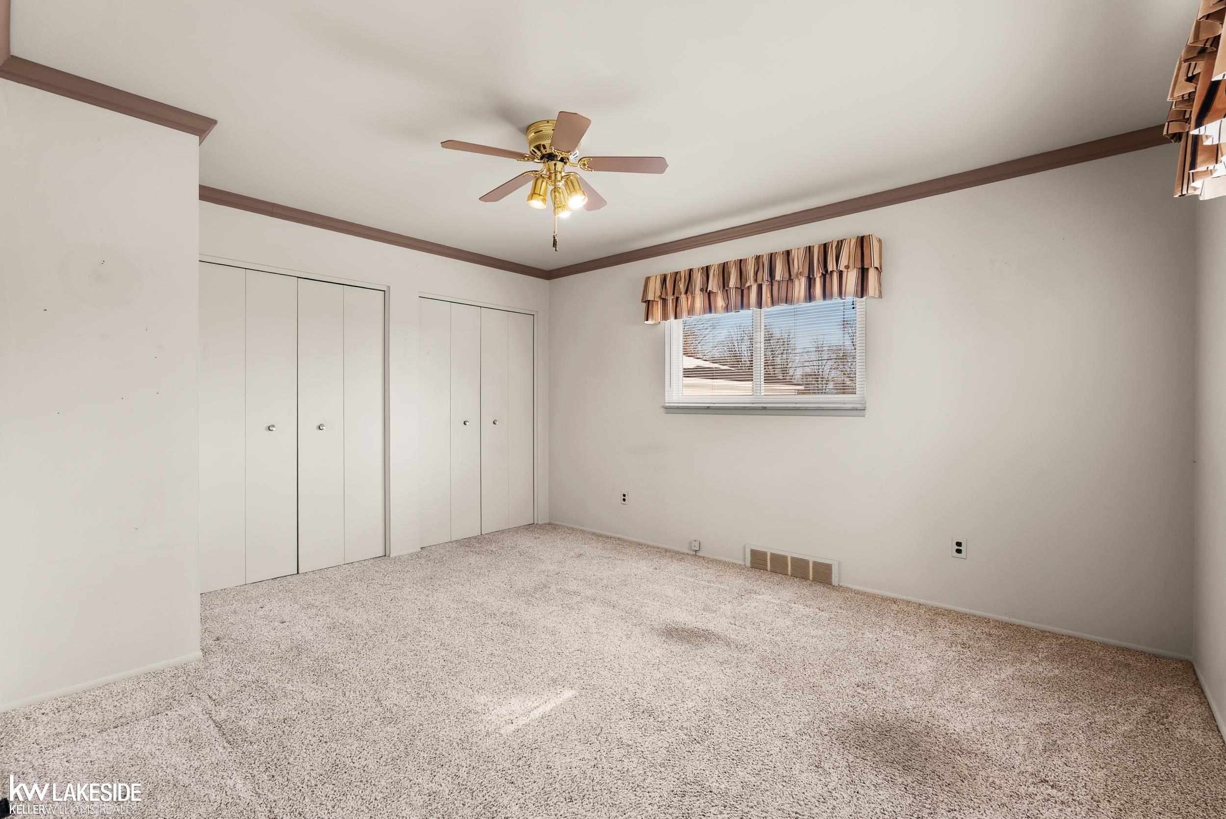 Saint Clair Shores, MI, 48082