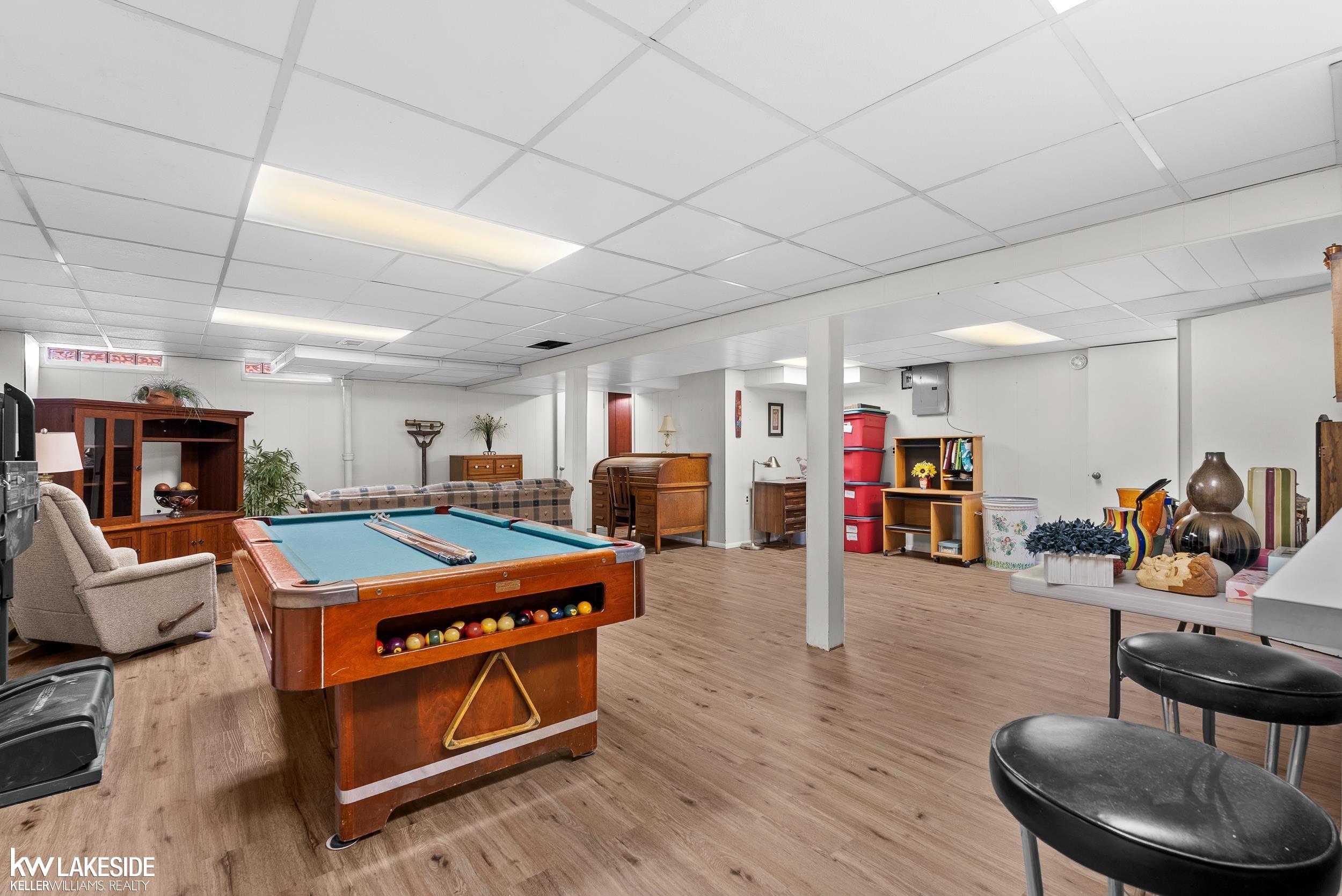 Saint Clair Shores, MI, 48082