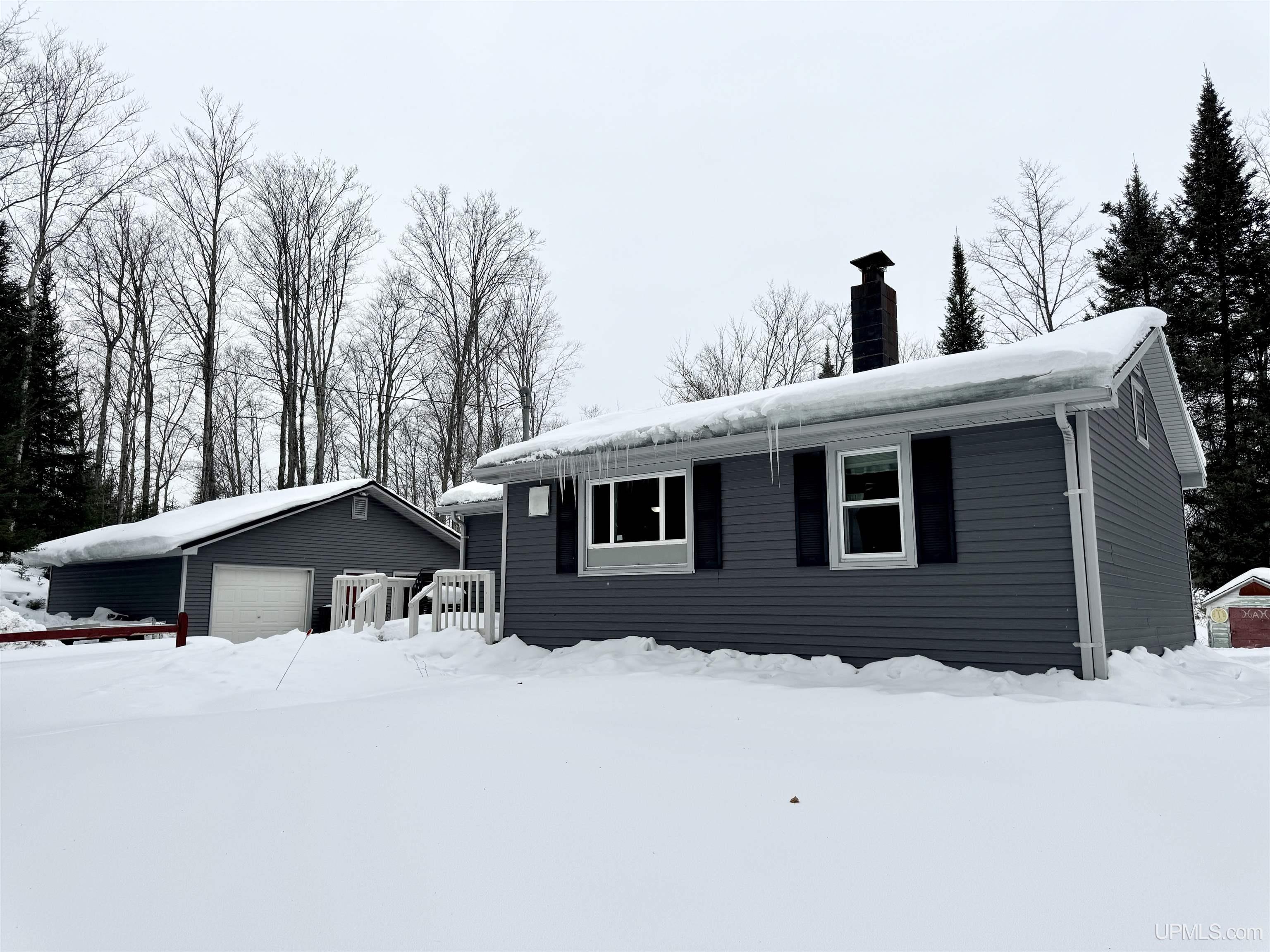 Homes for sale in Rapid River, MI | 7230 Osier 40th Rd Rd, Rapid River, MI 49878 | MLS# 50199326