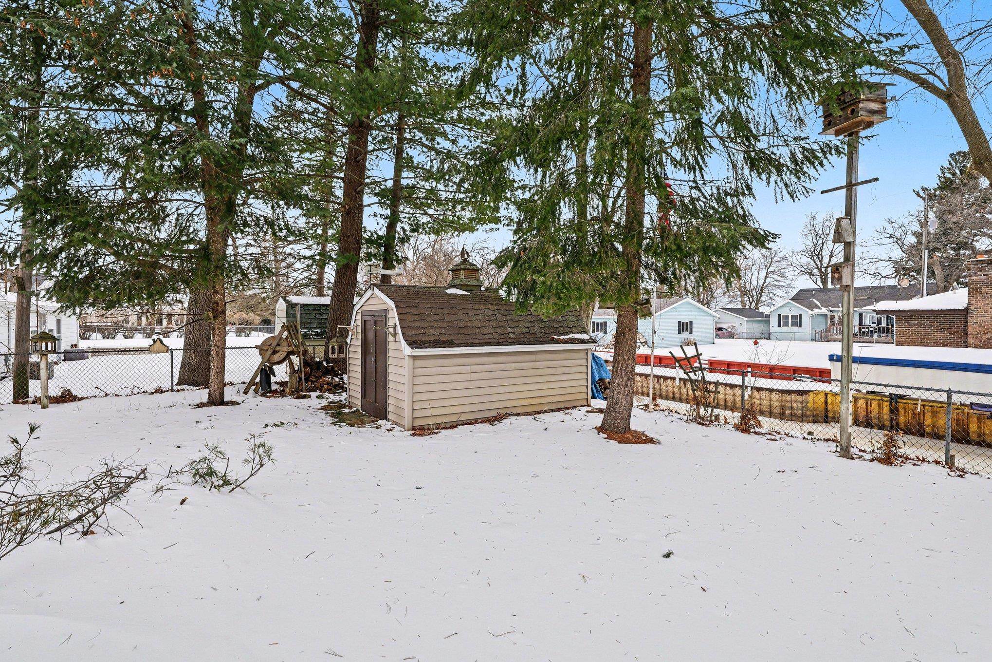 225 Lagoon Beach Drive, Bay City, MI, 48706
